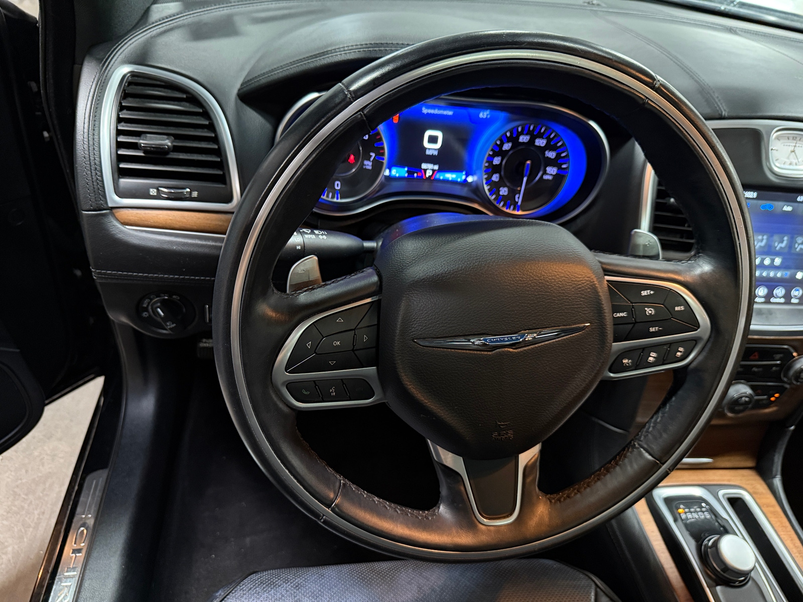 Thumbnail: 2019 Chrysler 300 - 4