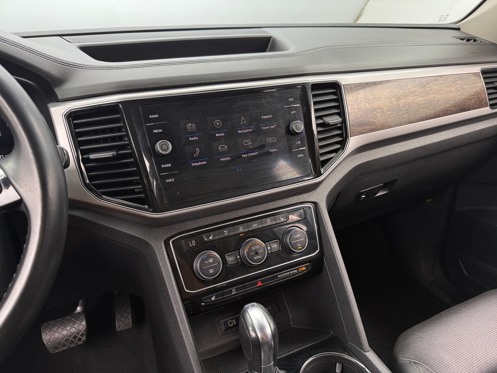 Thumbnail: 2019 Volkswagen Atlas - 3