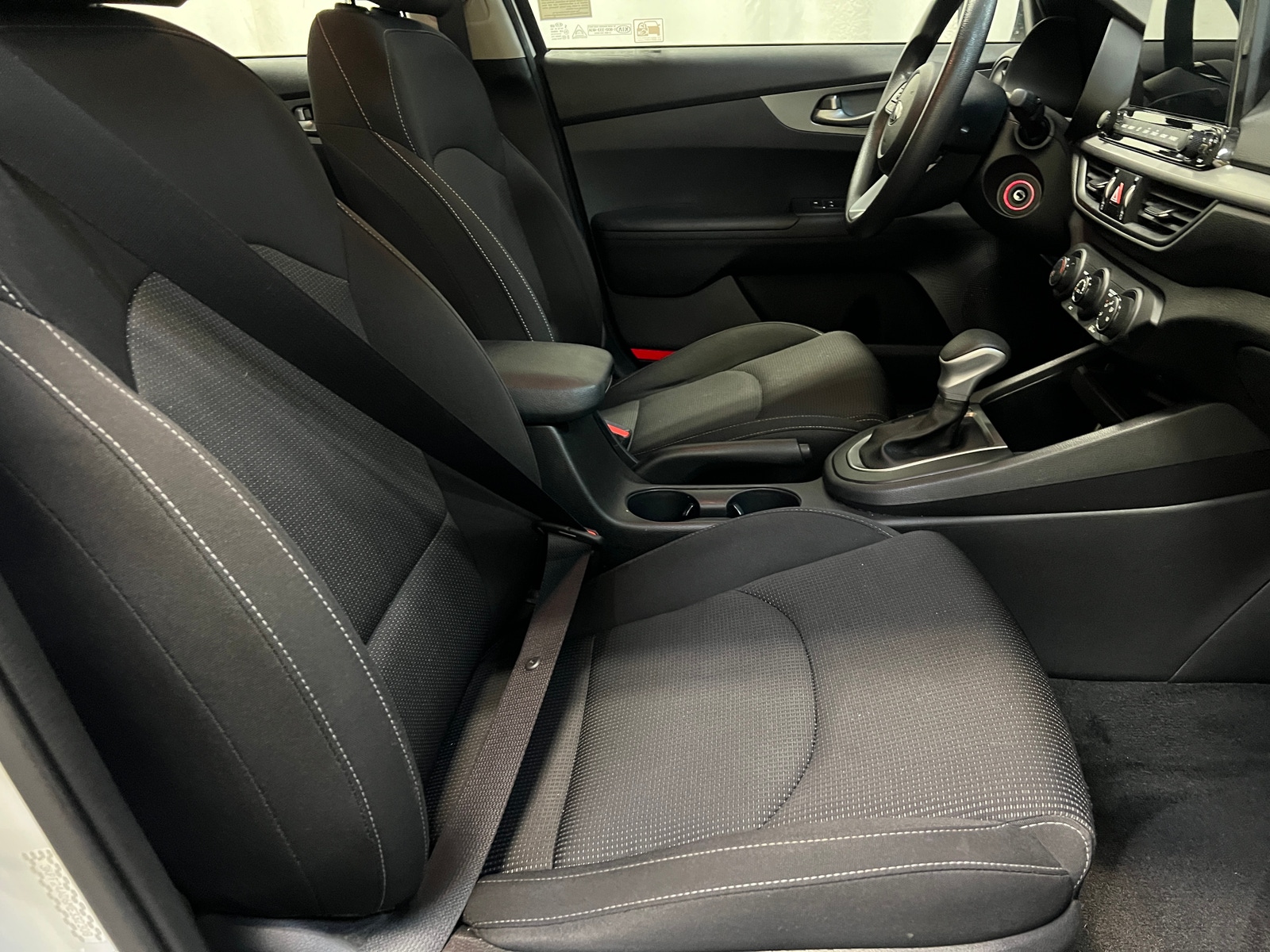 Thumbnail: 2021 Kia Forte - 2