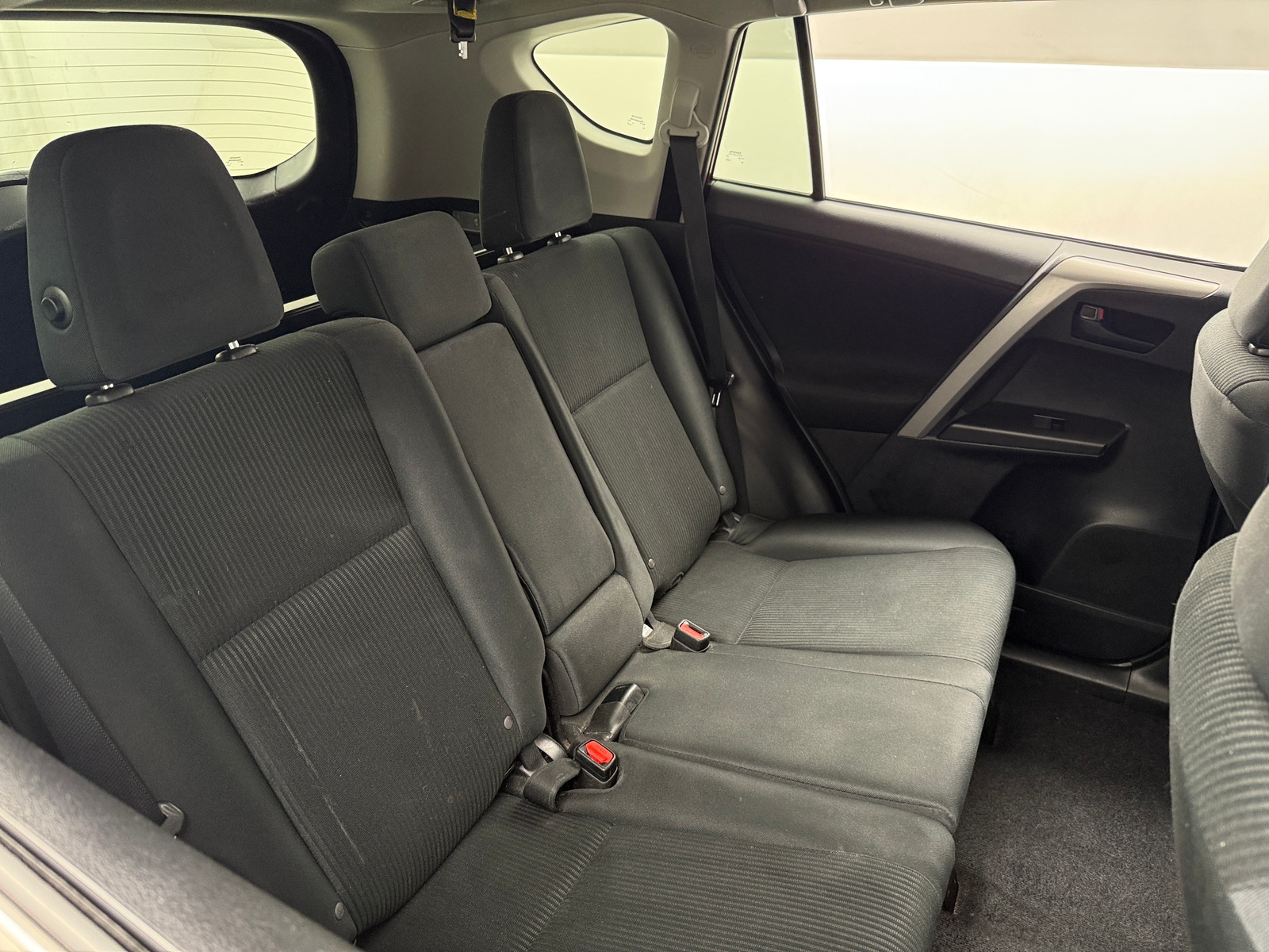Thumbnail: 2018 Toyota RAV4 - 6