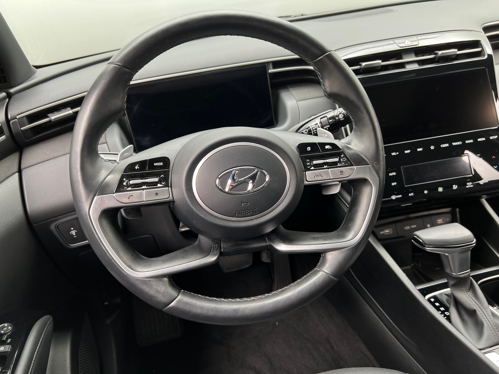 Thumbnail: 2023 Hyundai Santa Cruz - 4