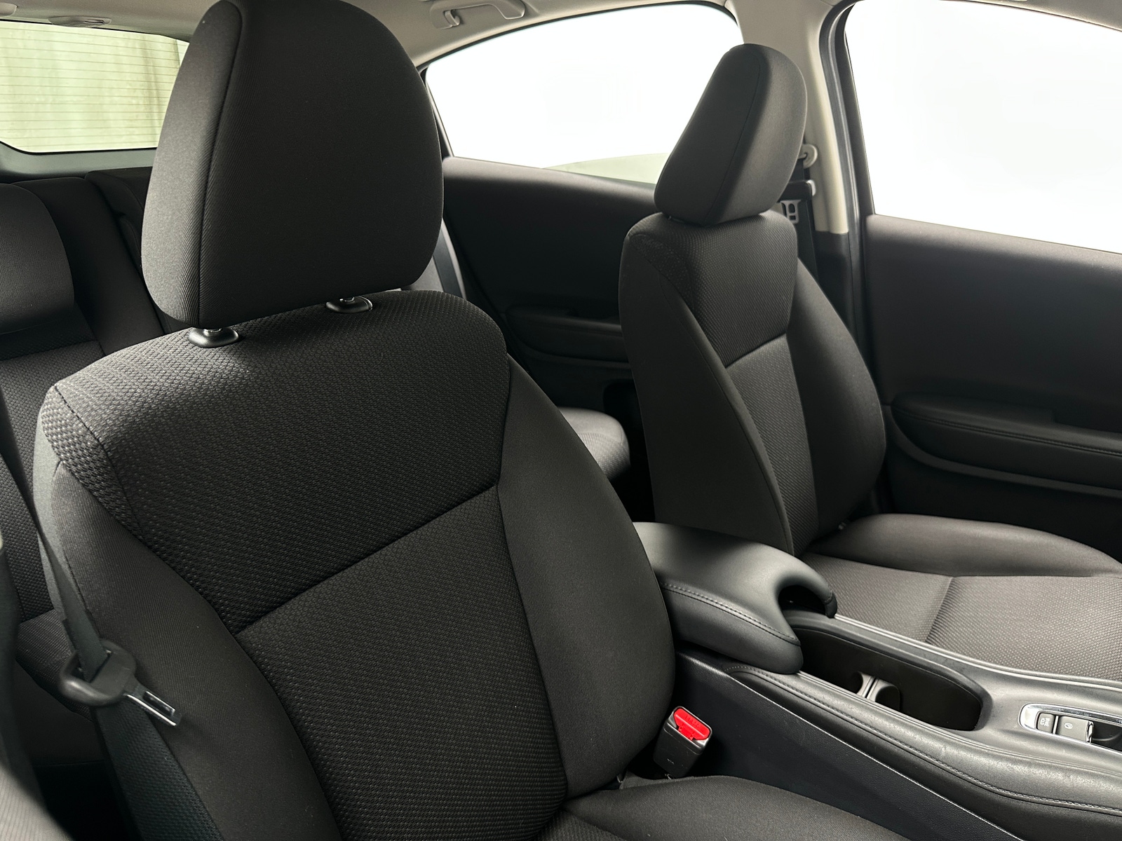 Thumbnail: 2018 Honda HR-V - 2
