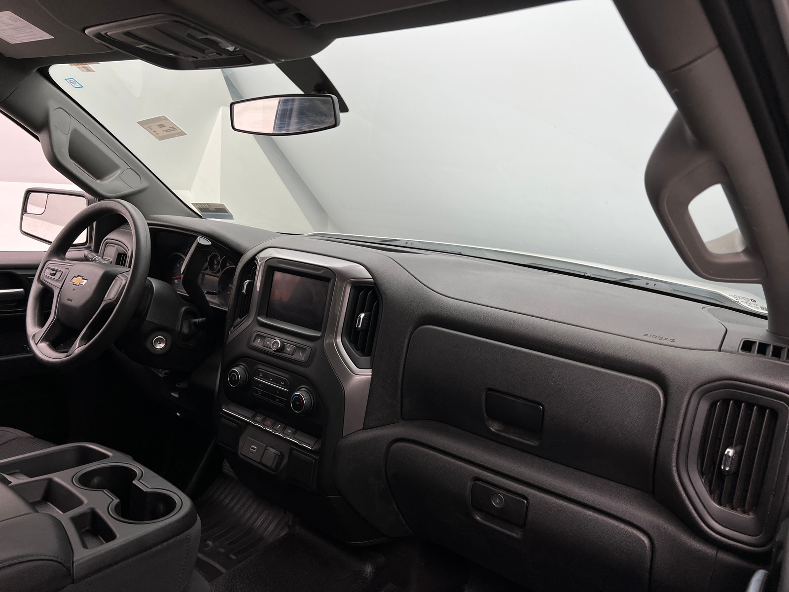 Thumbnail: 2020 Chevrolet Silverado 1500 - 3
