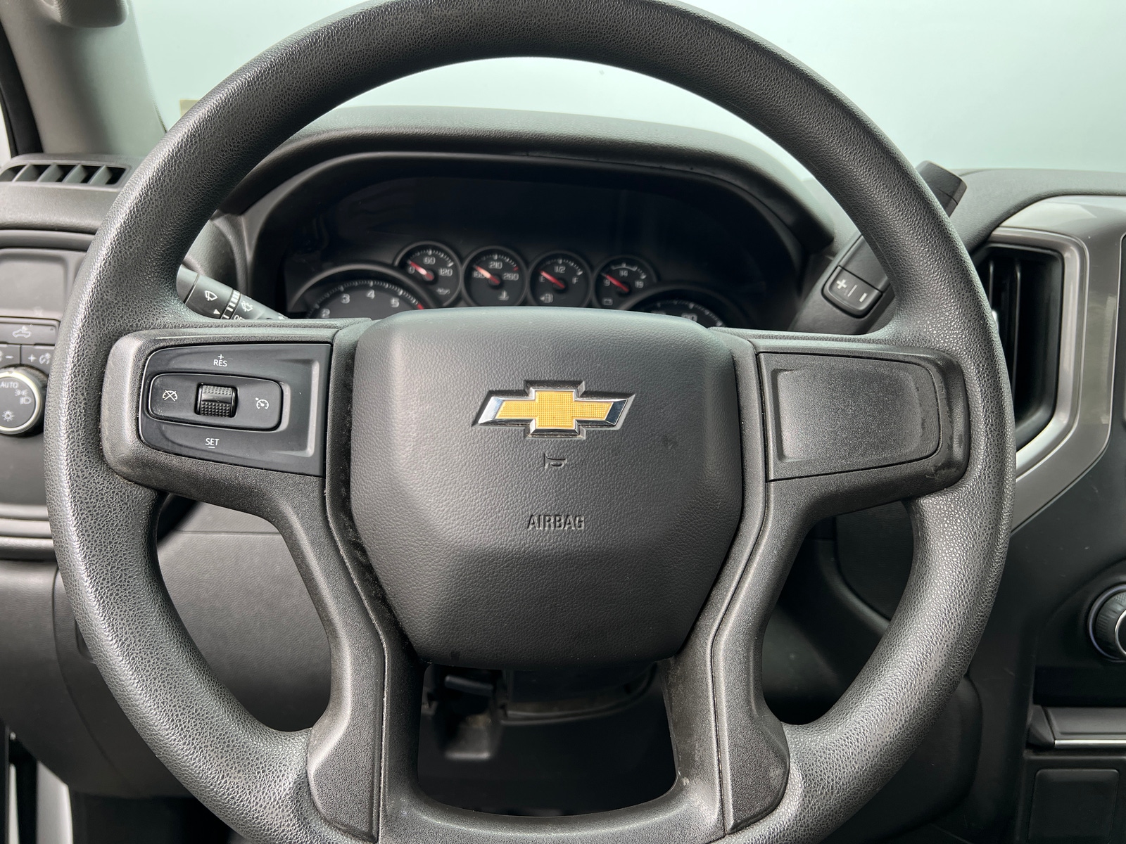 Thumbnail: 2020 Chevrolet Silverado 1500 - 5