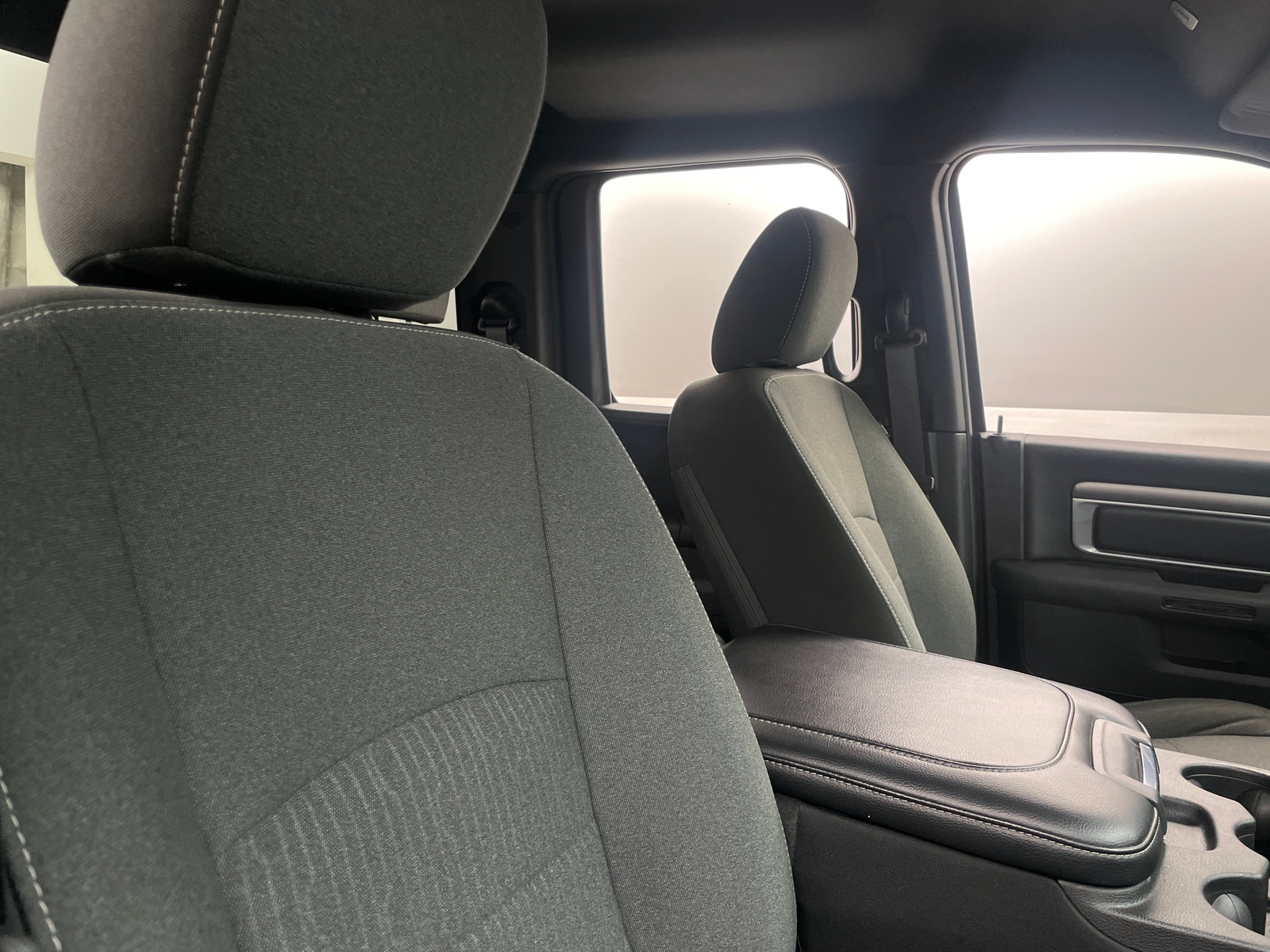 Thumbnail: 2022 RAM 1500 Classic - 2