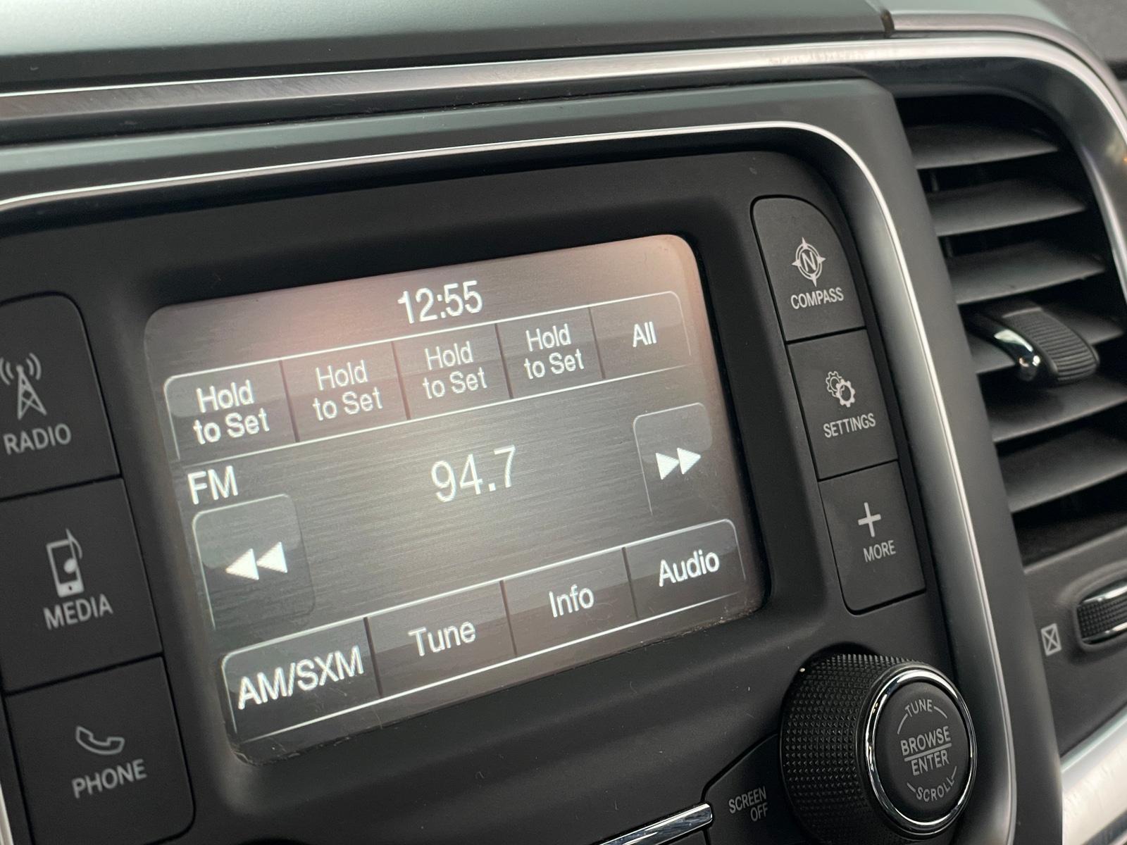 Thumbnail: 2022 RAM 1500 Classic - 4