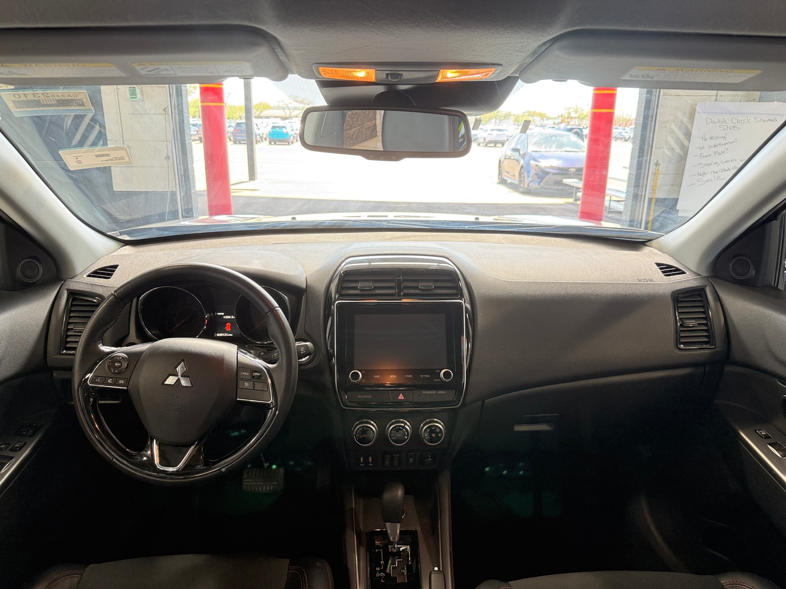 Thumbnail: 2024 Mitsubishi Outlander Sport - 2