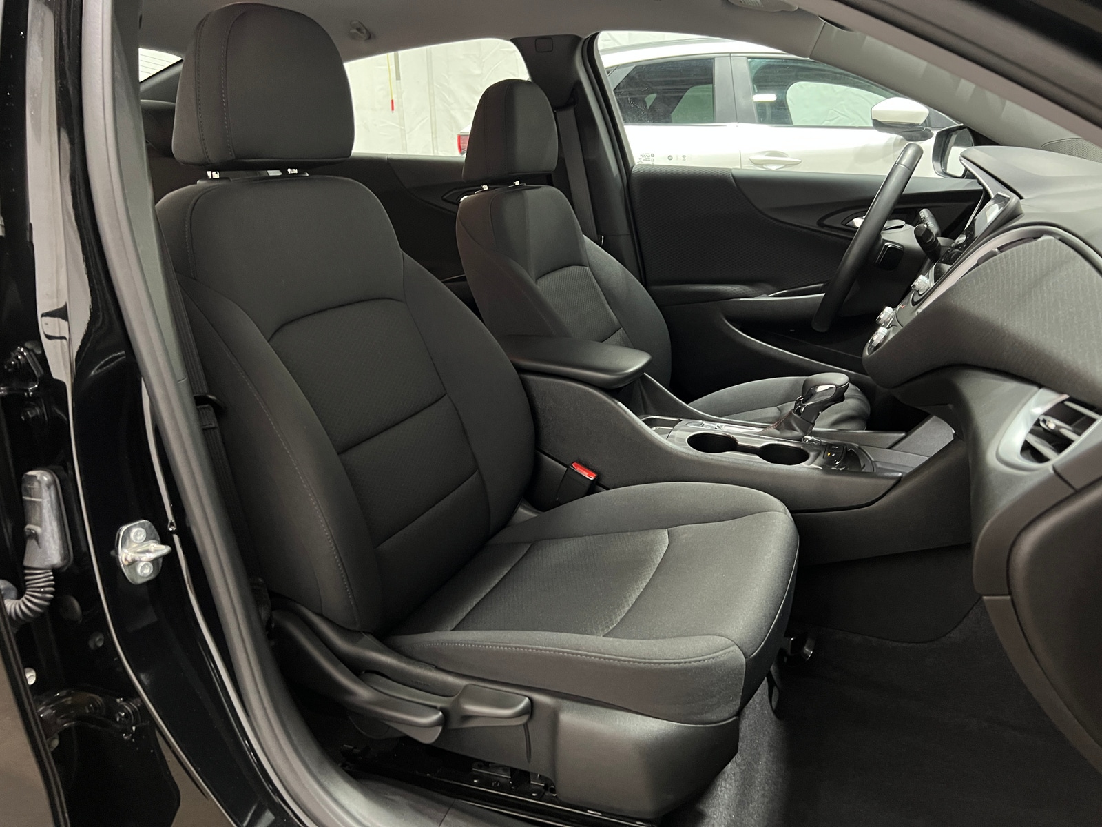 Thumbnail: 2023 Chevrolet Malibu - 2