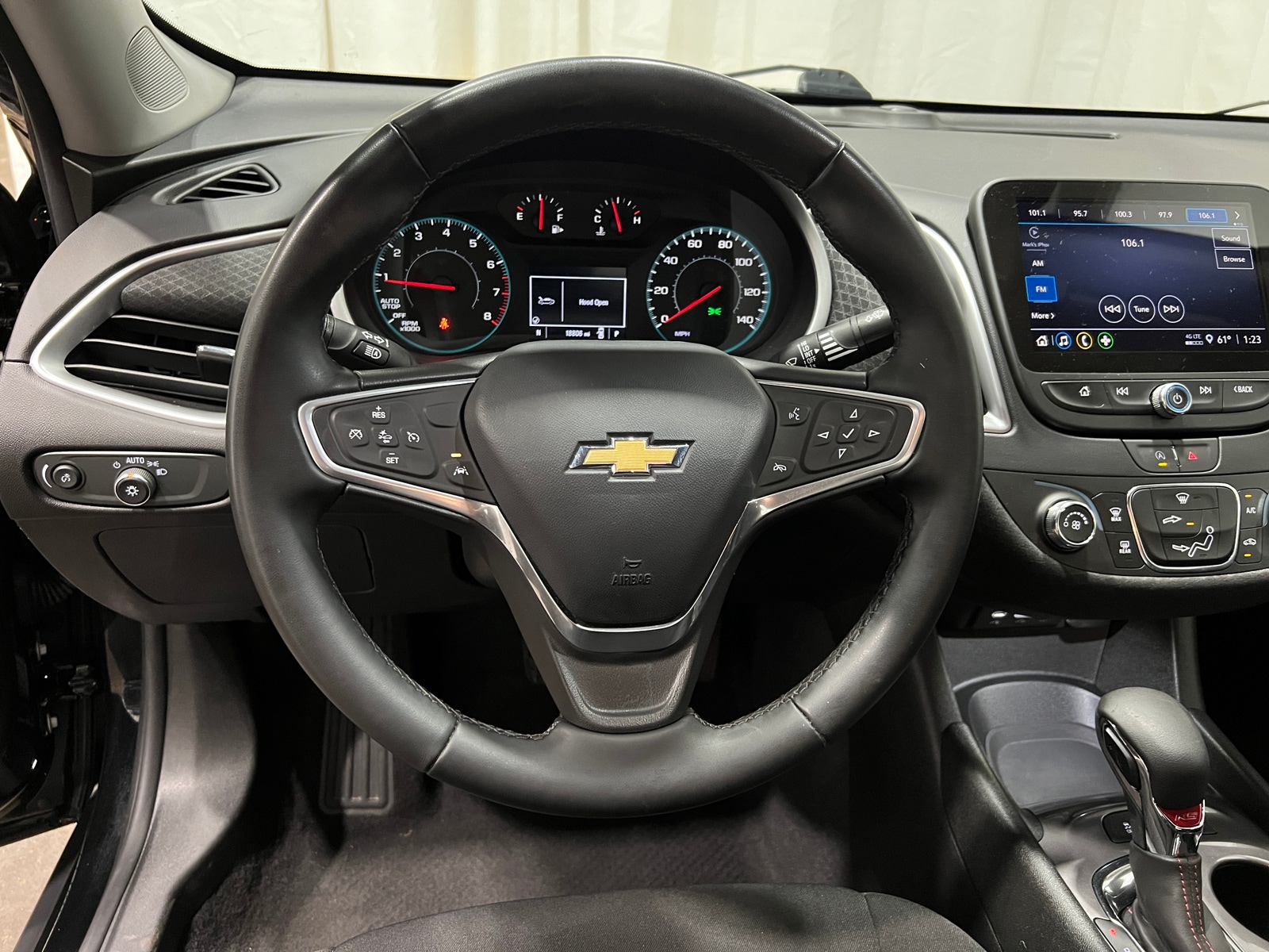 Thumbnail: 2023 Chevrolet Malibu - 5