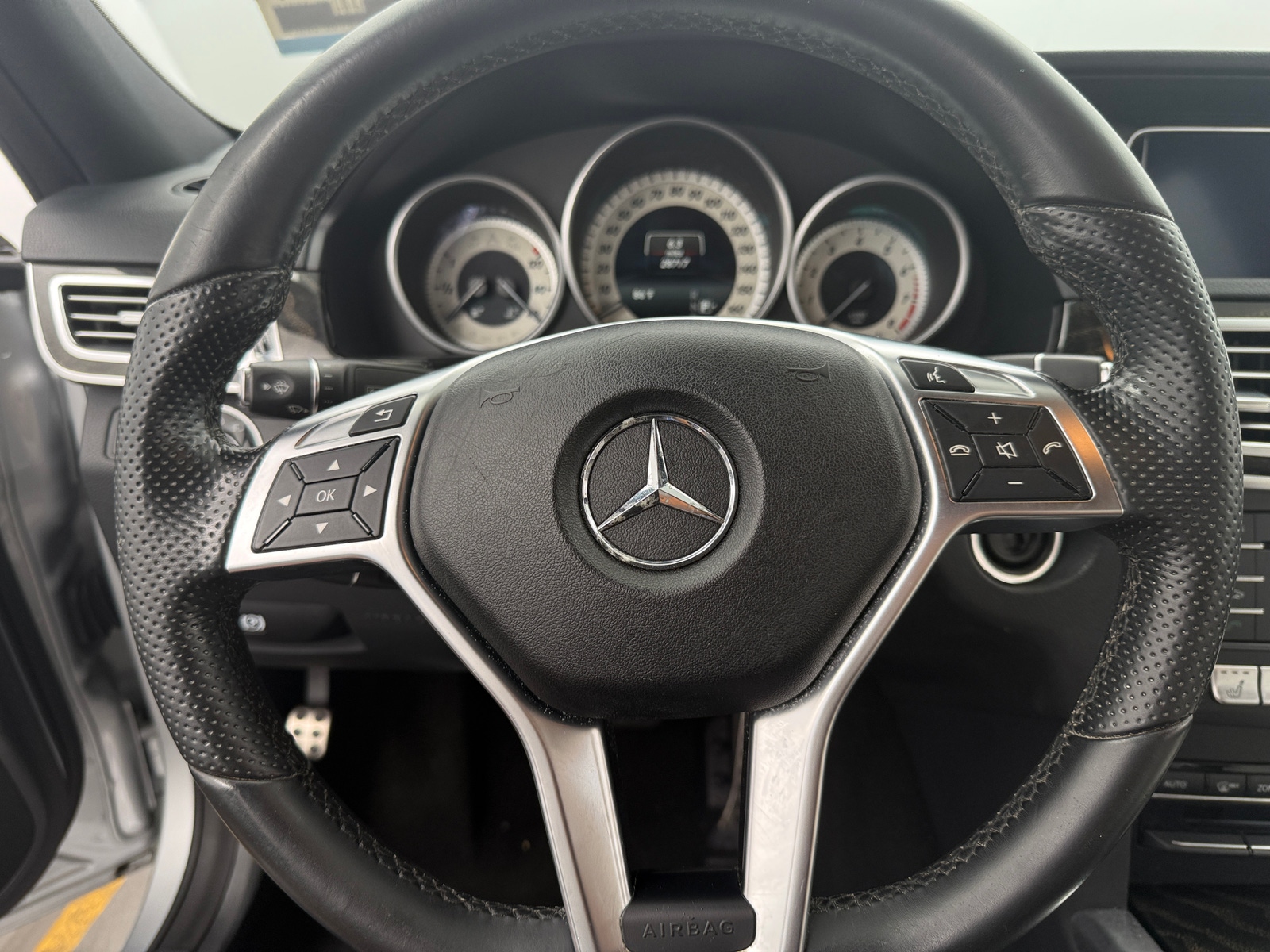 Thumbnail: 2016 Mercedes-Benz E-Class - 4