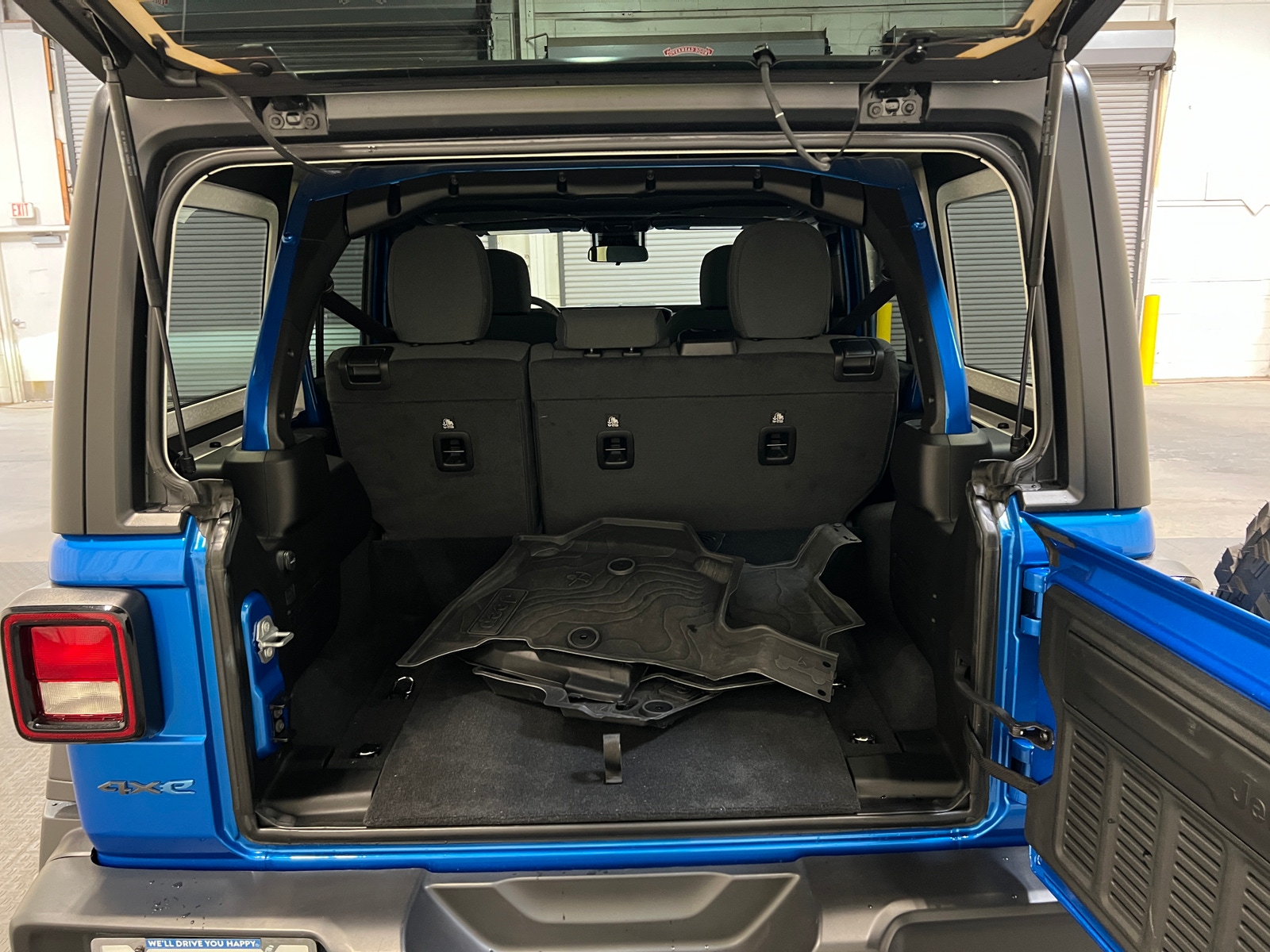Thumbnail: 2024 Jeep Wrangler - 7