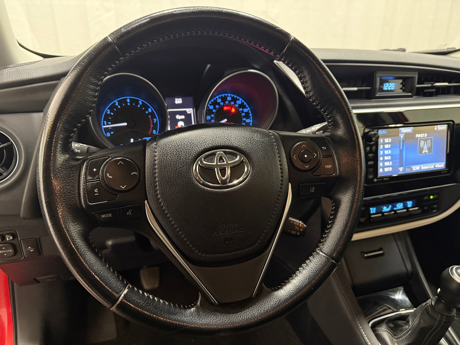 Thumbnail: 2018 Toyota Corolla iM - 5