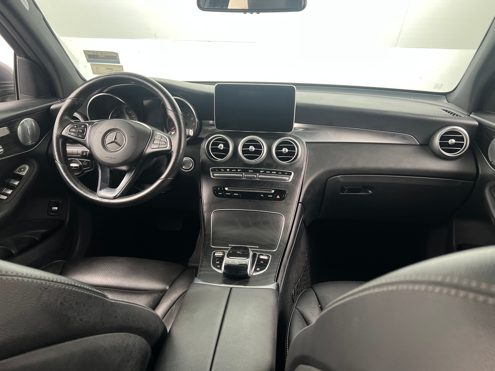 Thumbnail: 2018 Mercedes-Benz GLC - 2