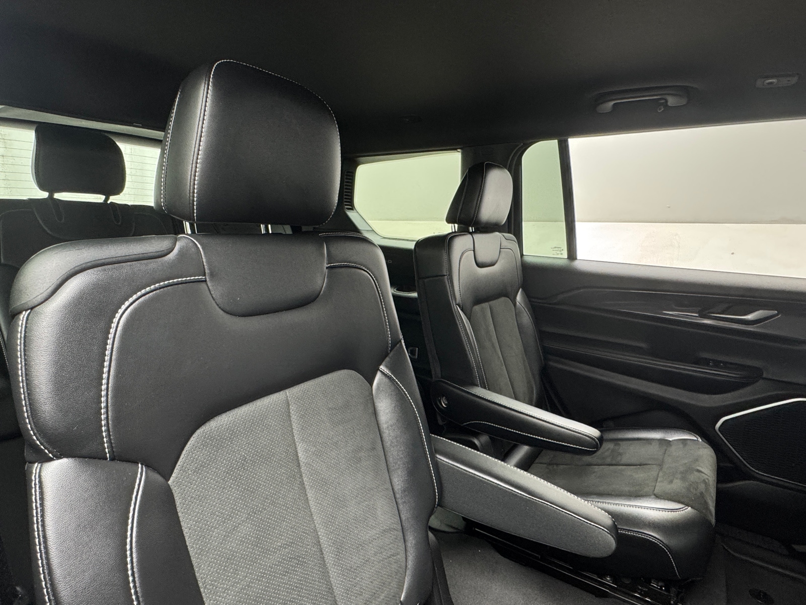 Thumbnail: 2021 Jeep Grand Cherokee L - 5