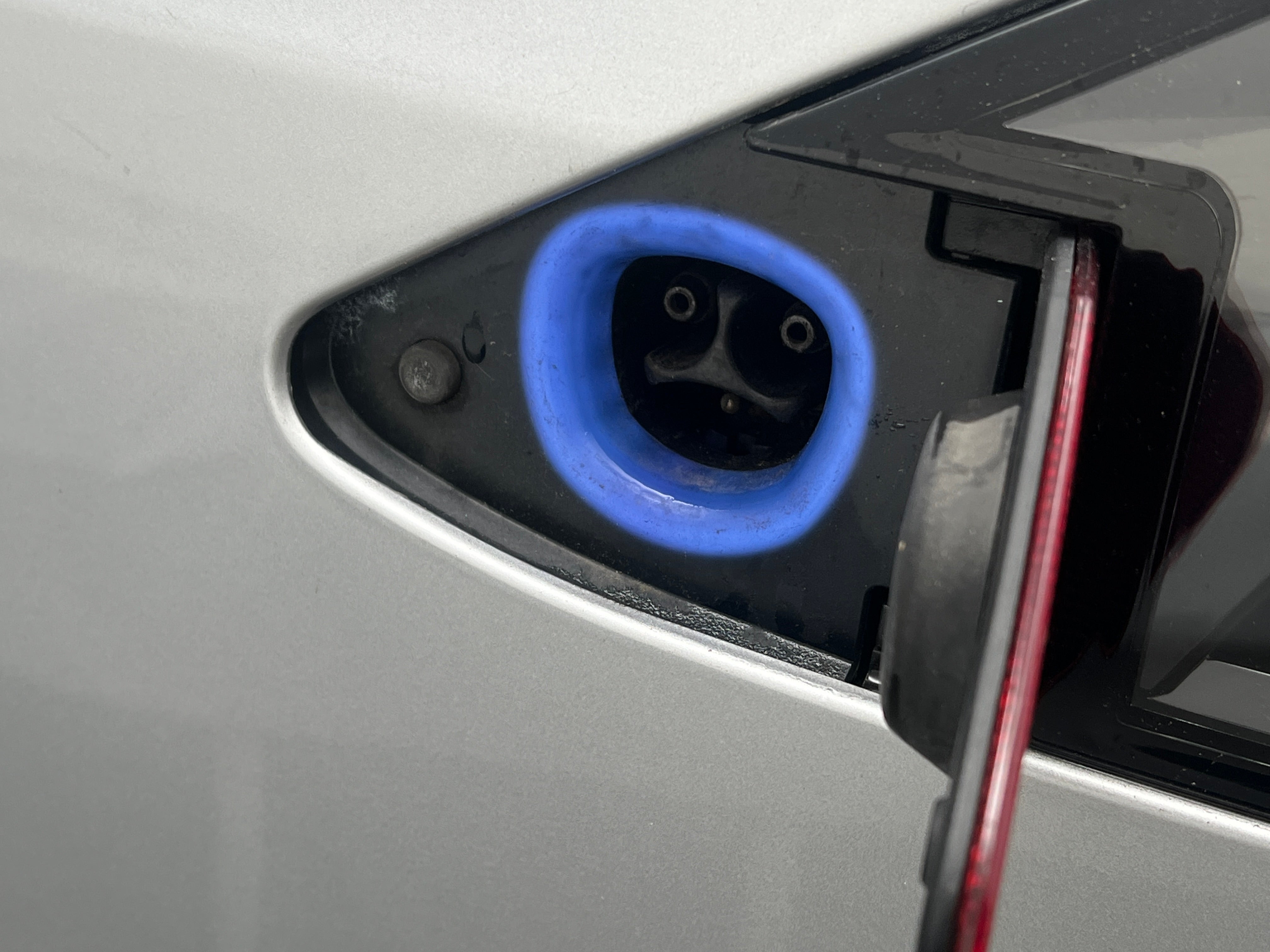 Used 2017 Tesla Model X 100D with VIN 5YJXCBE21HF044176 for sale in Auburn, WA