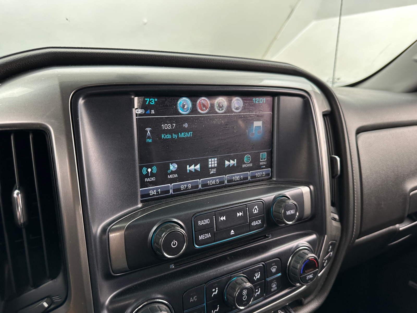 Thumbnail: 2018 Chevrolet Silverado 1500 - 3