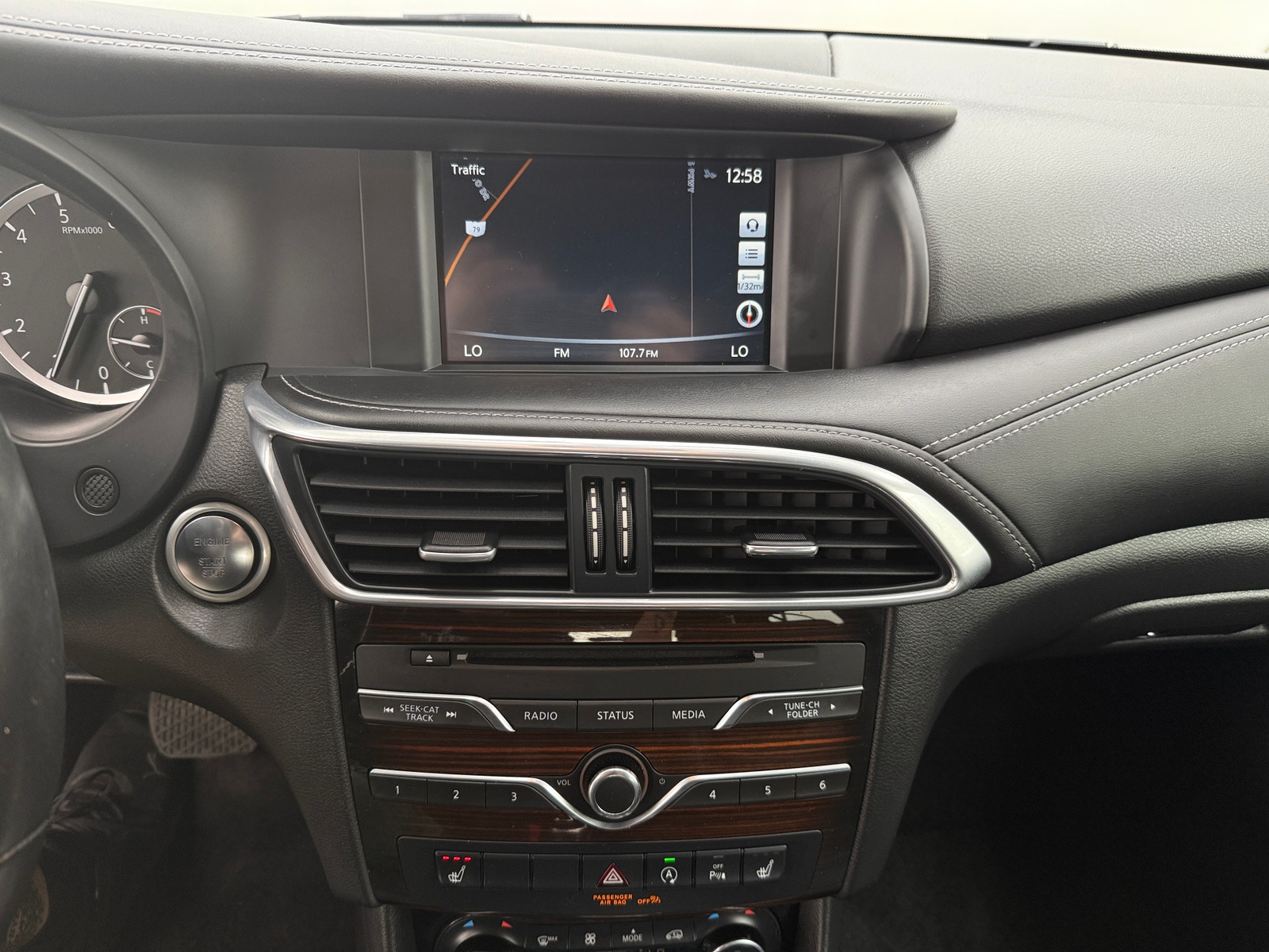 Thumbnail: 2018 INFINITI QX30 - 3