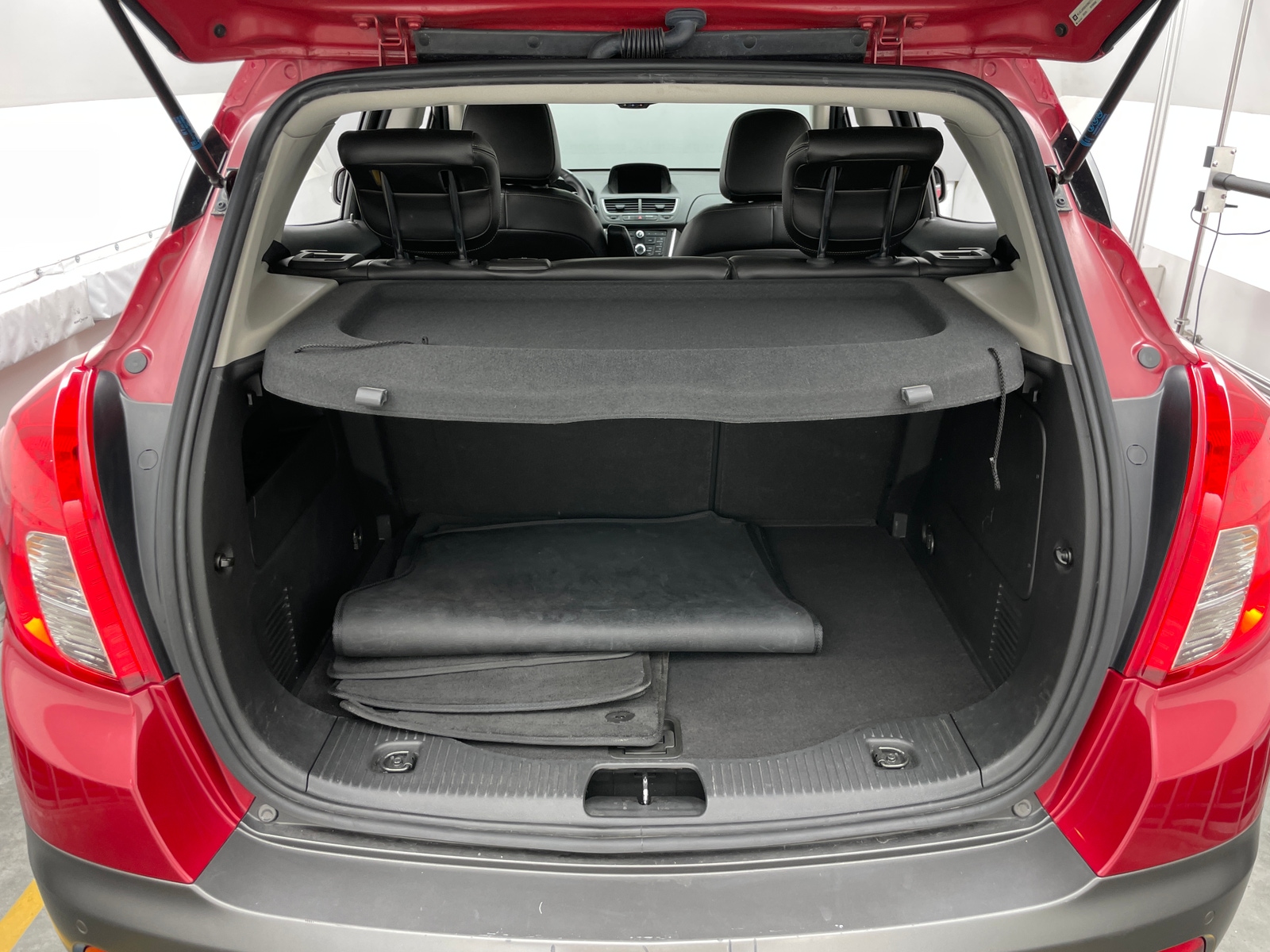 Thumbnail: 2014 Buick Encore - 6