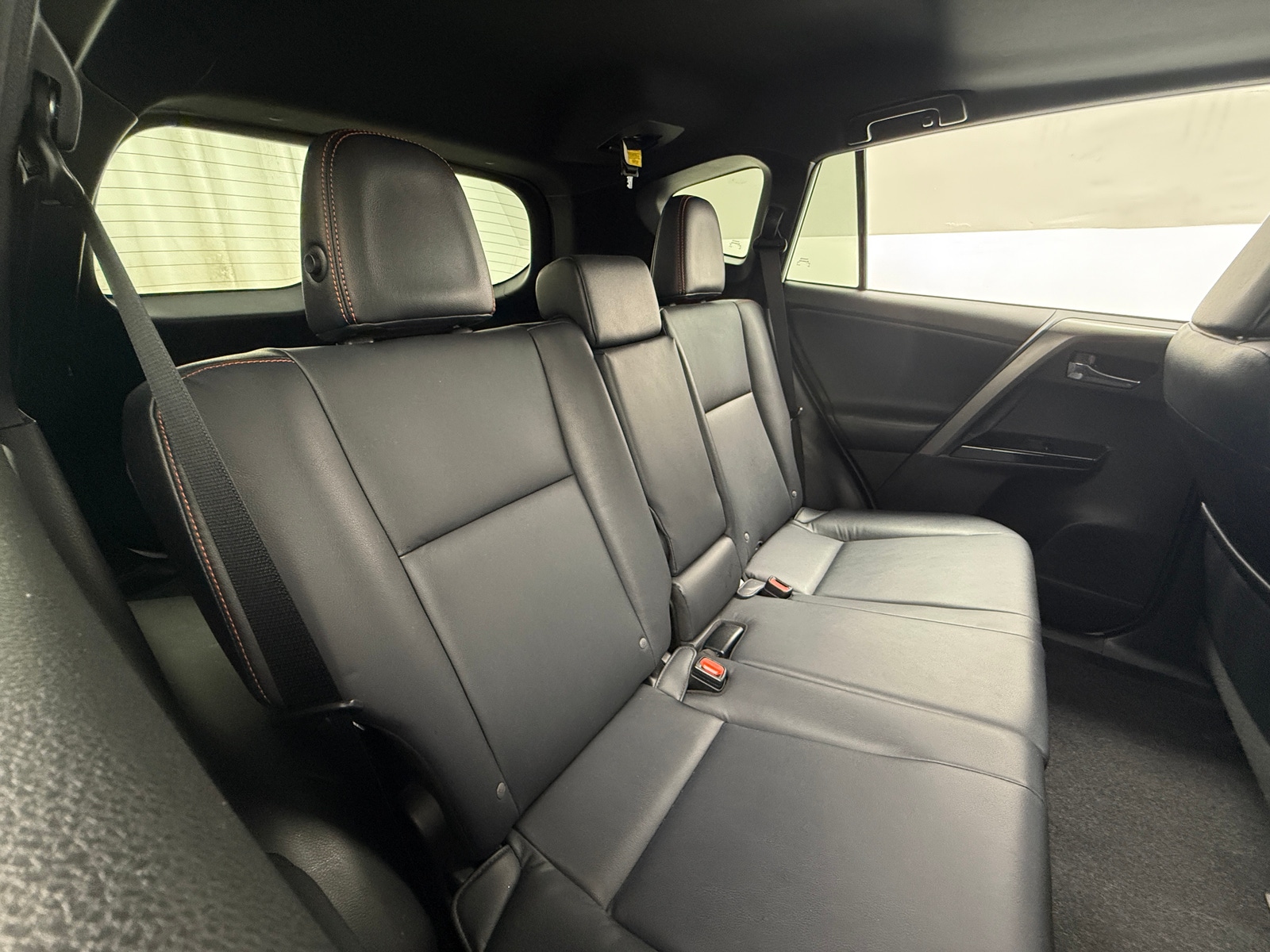 Thumbnail: 2016 Toyota RAV4 - 5