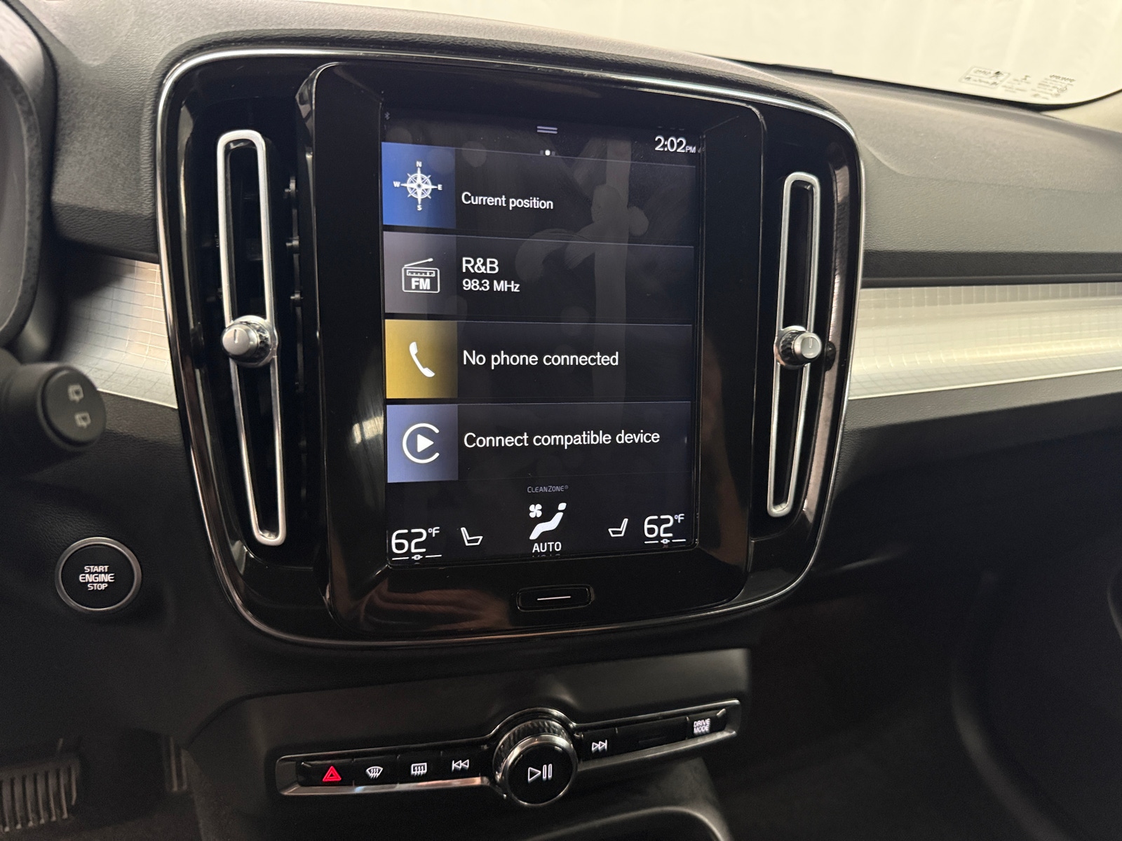 Thumbnail: 2021 Volvo XC40 - 3