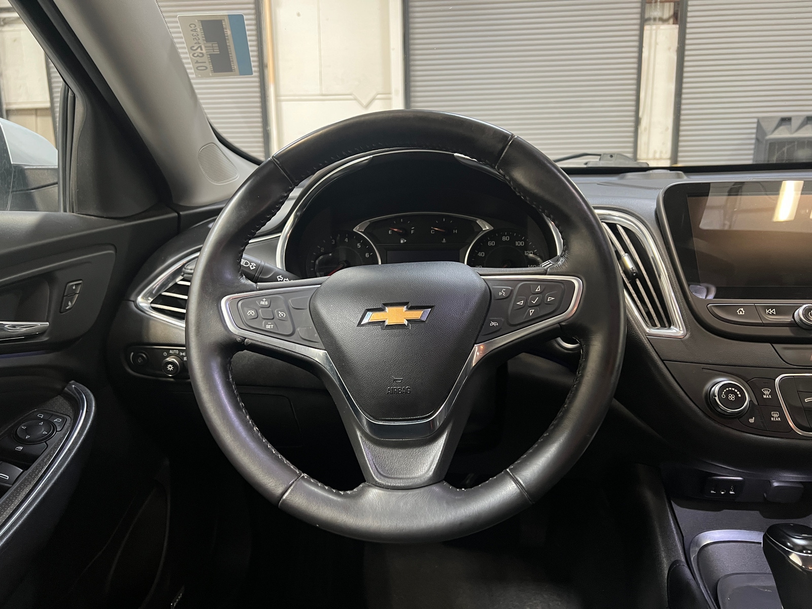 Thumbnail: 2018 Chevrolet Malibu - 4