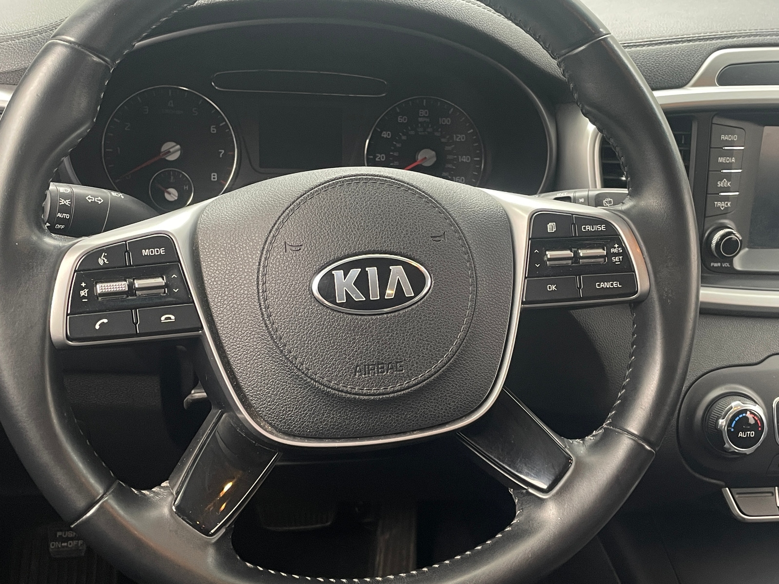 Thumbnail: 2019 Kia Sorento - 5