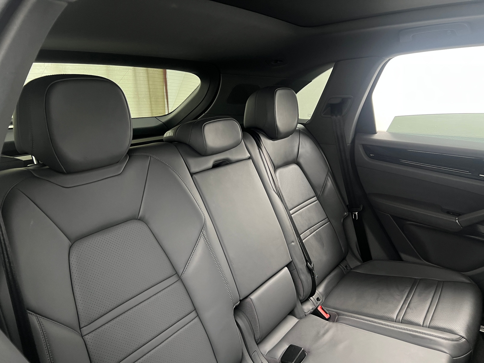 Thumbnail: 2019 Porsche Cayenne - 5