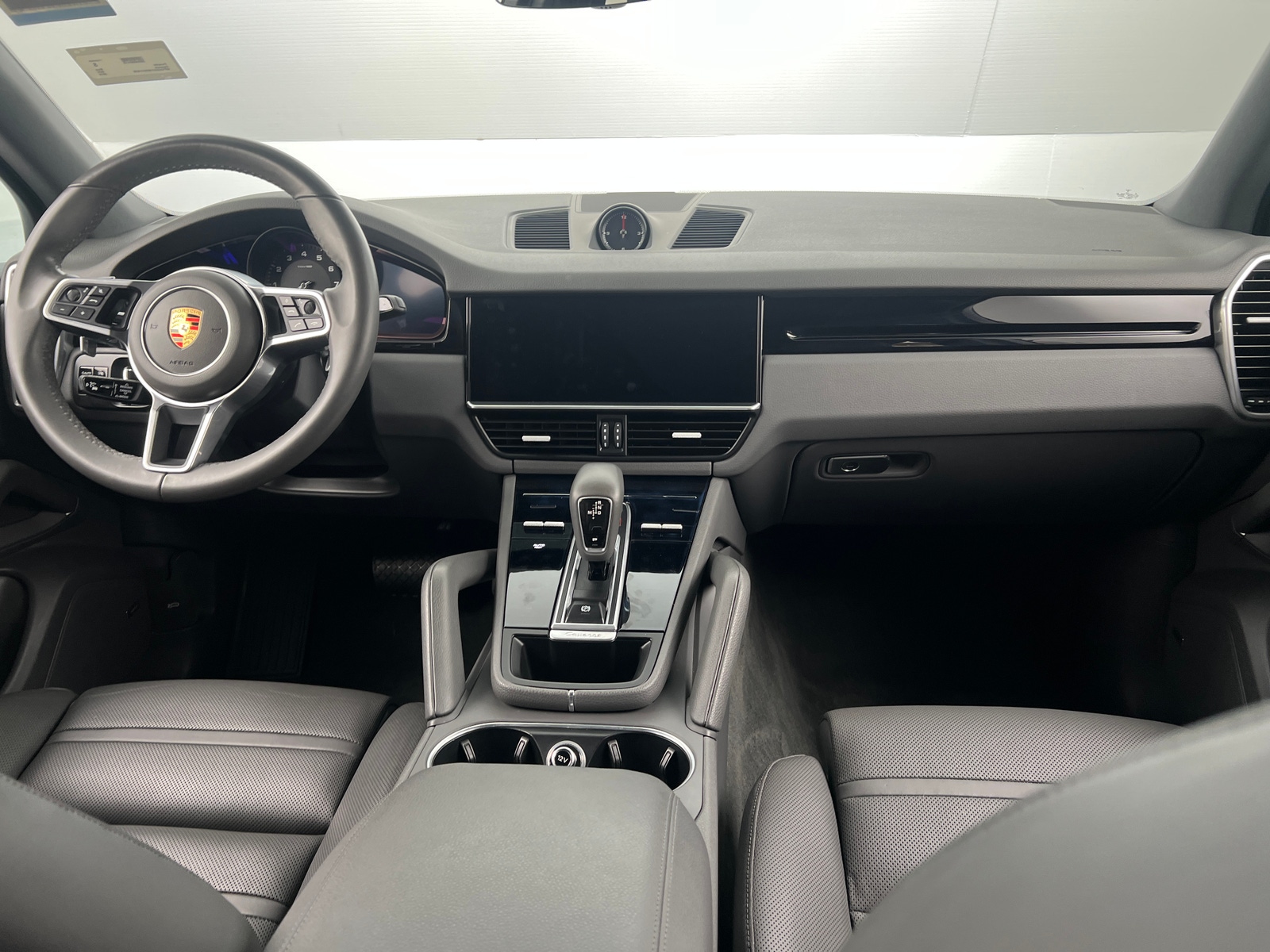 Thumbnail: 2019 Porsche Cayenne - 2