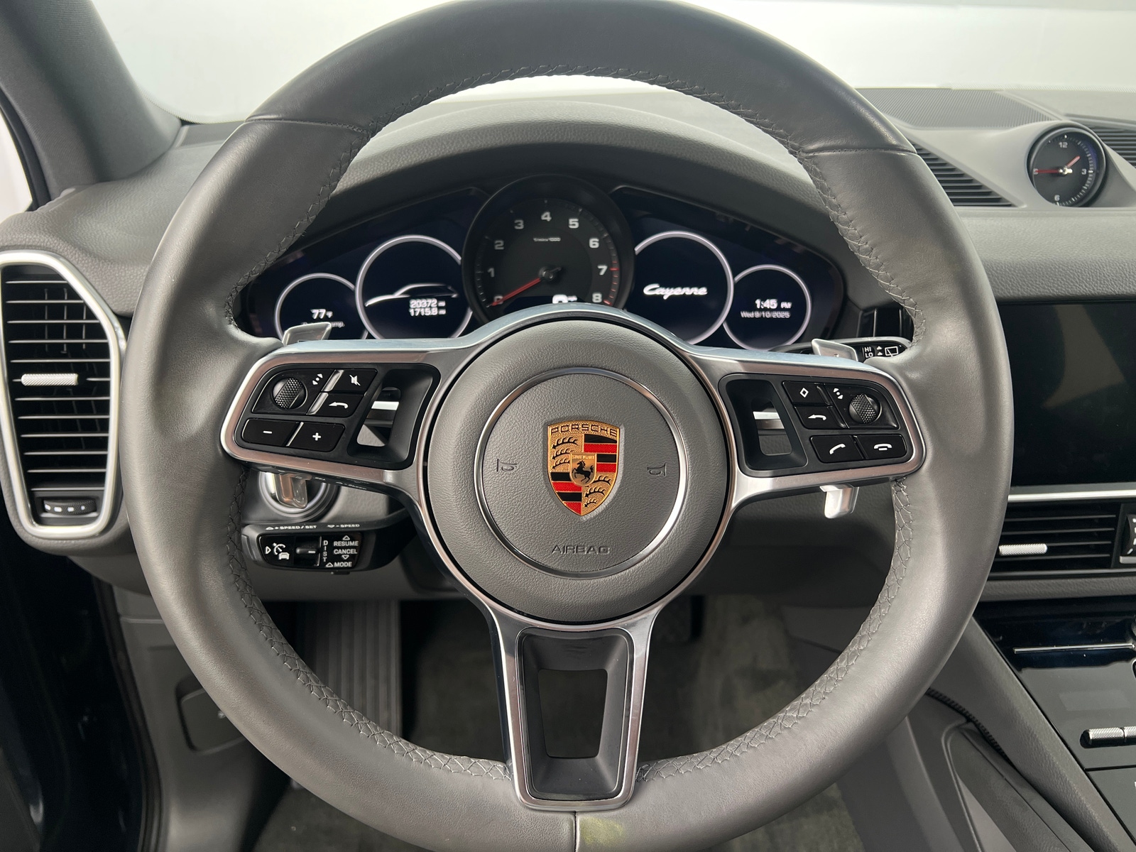 Thumbnail: 2019 Porsche Cayenne - 4