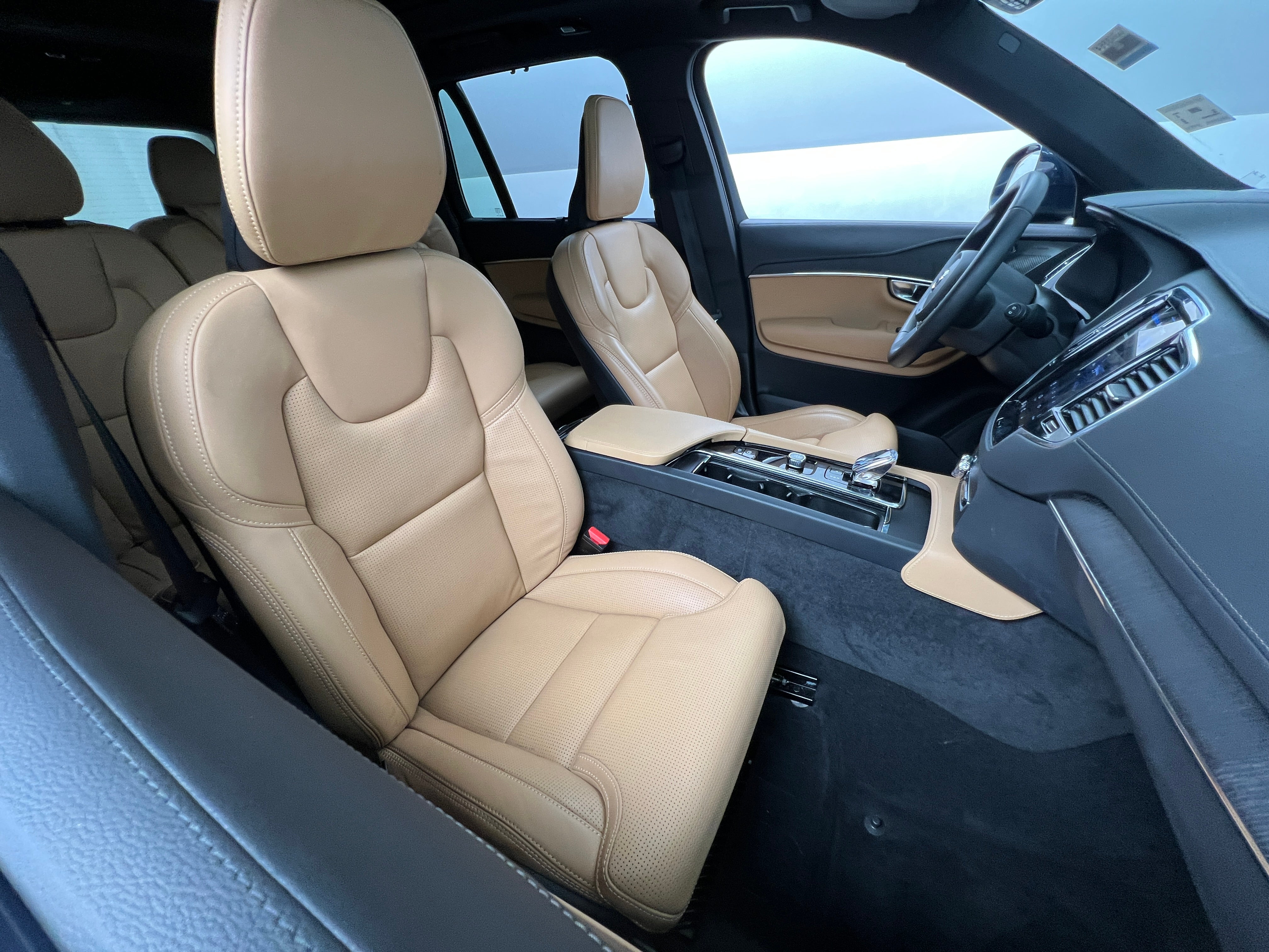 2023 Volvo XC90