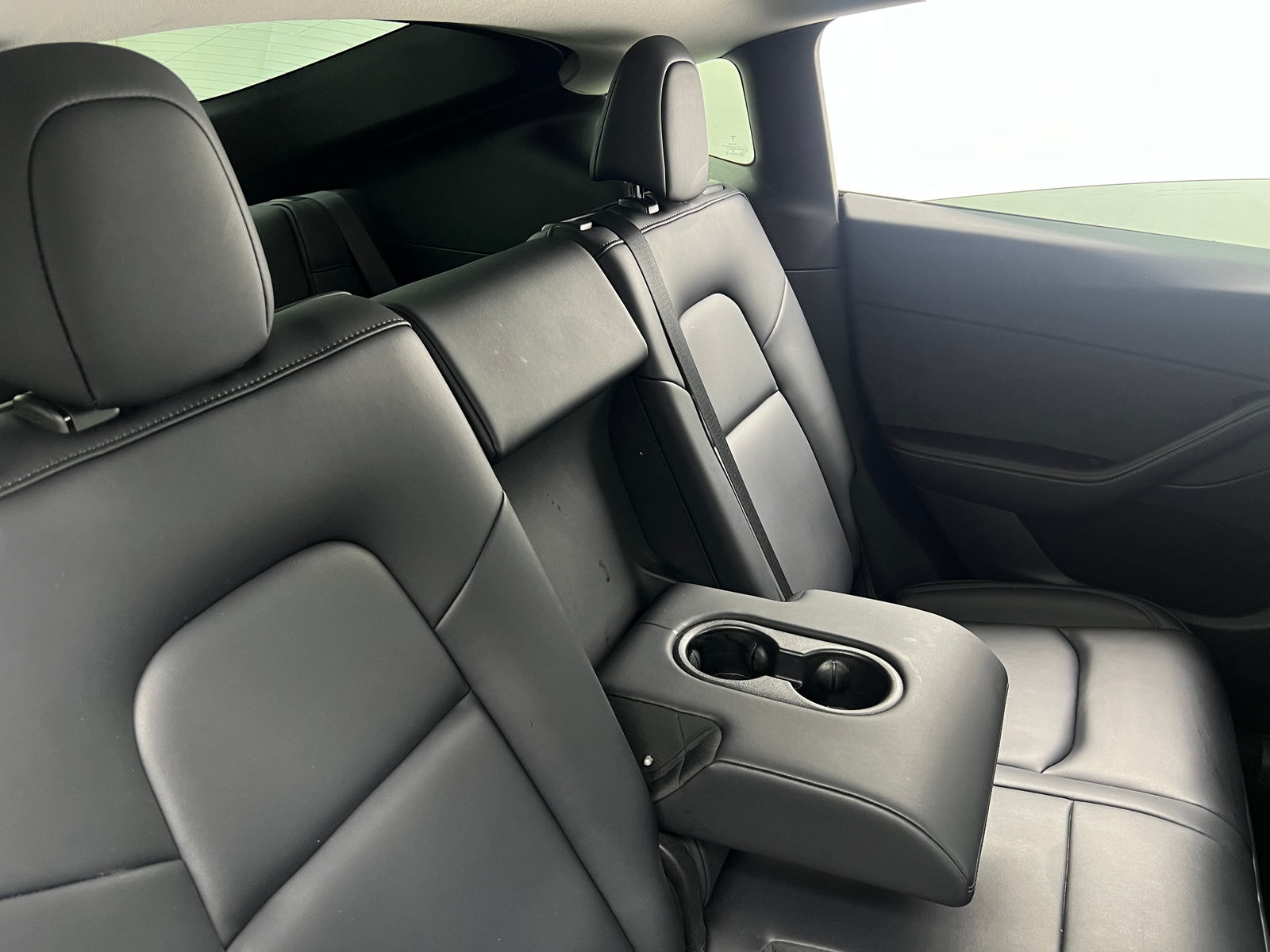 Thumbnail: 2023 Tesla Model Y - 4