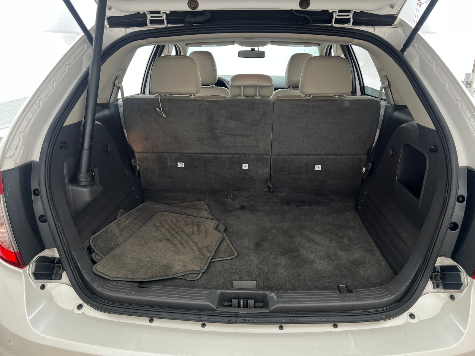 Thumbnail: 2014 Ford Edge - 6