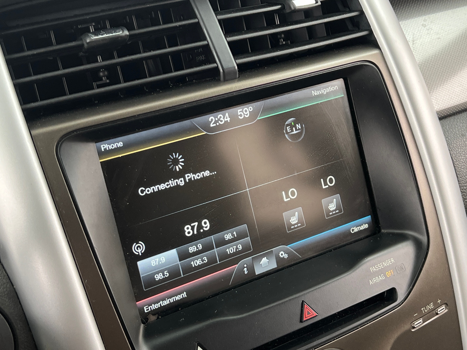 Thumbnail: 2014 Ford Edge - 3