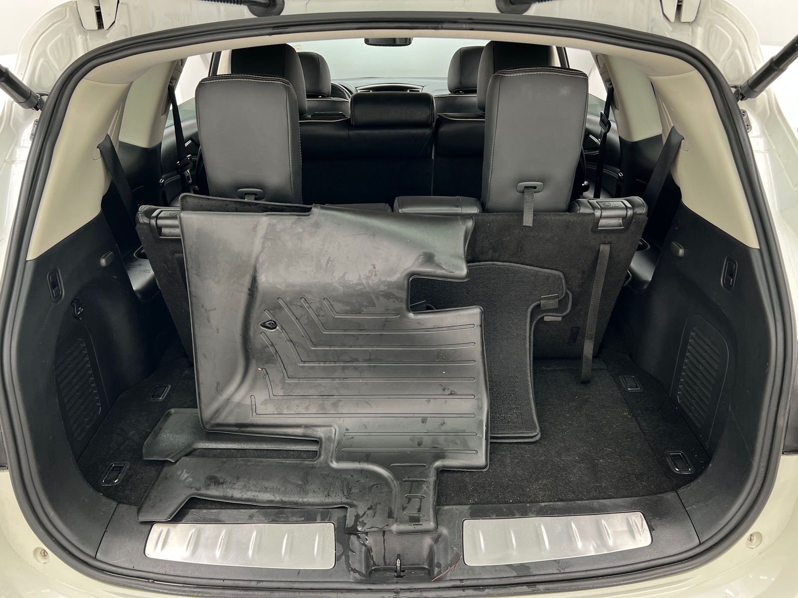 Thumbnail: 2019 INFINITI QX60 - 6