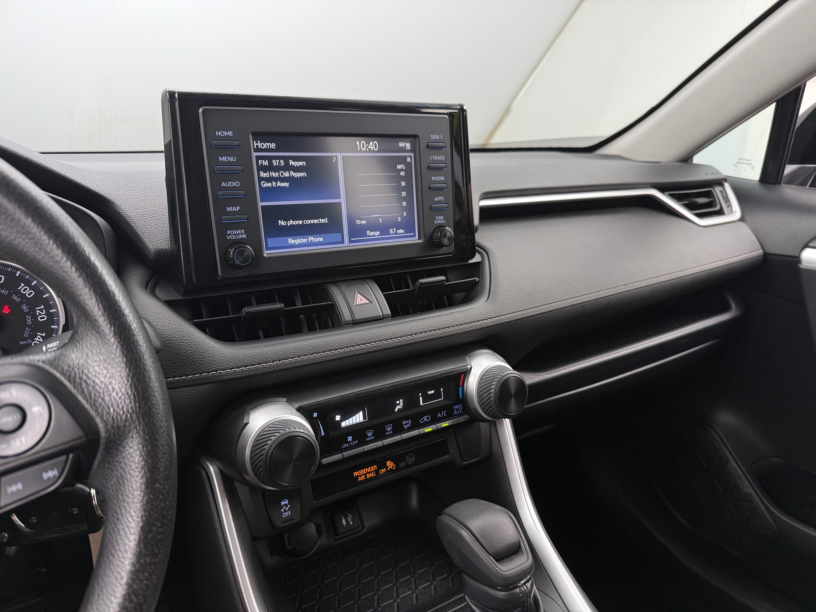 Thumbnail: 2019 Toyota RAV4 - 4