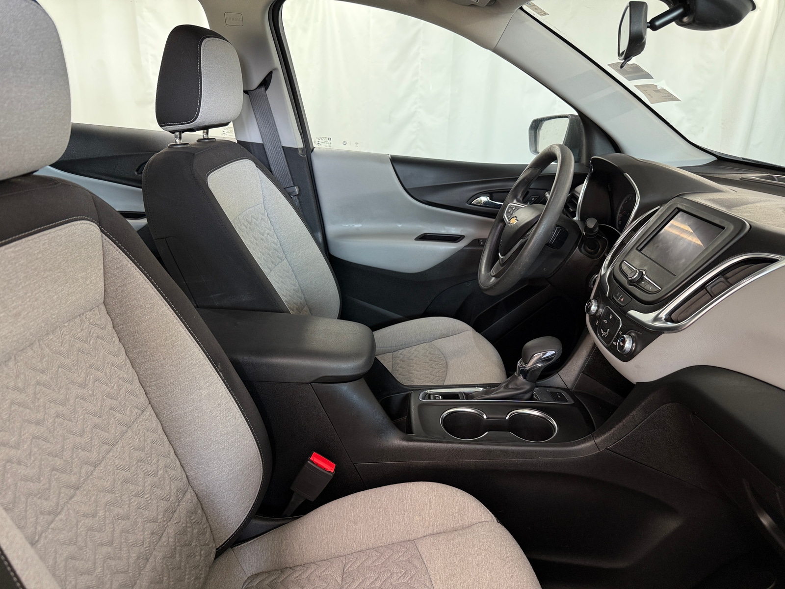 Thumbnail: 2022 Chevrolet Equinox - 2