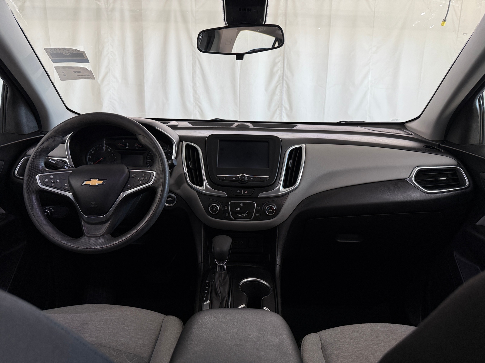 Thumbnail: 2022 Chevrolet Equinox - 3