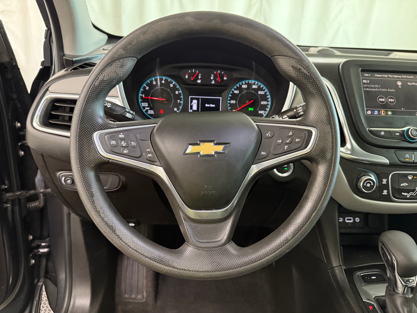 Thumbnail: 2022 Chevrolet Equinox - 5