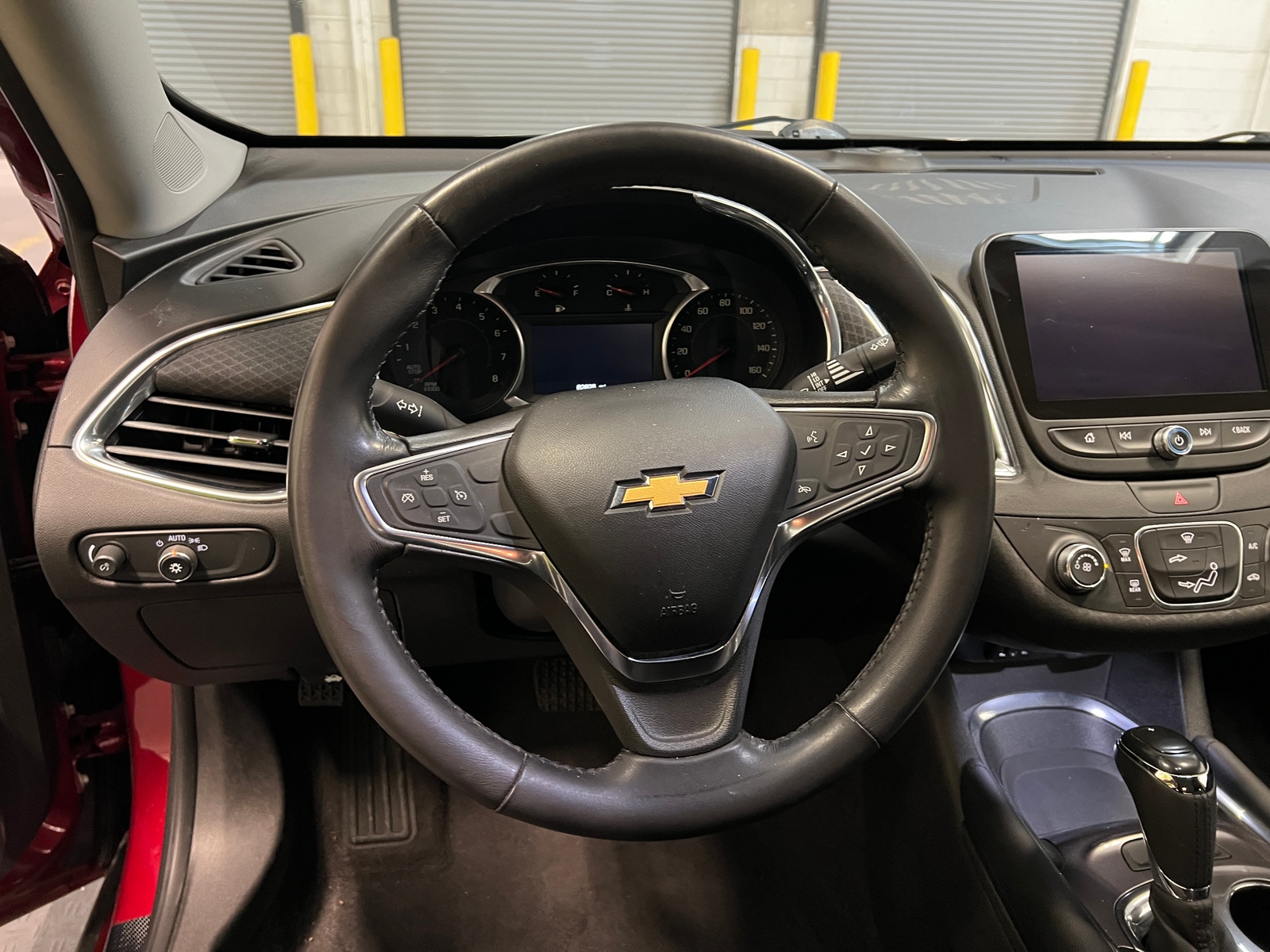 Thumbnail: 2018 Chevrolet Malibu - 5