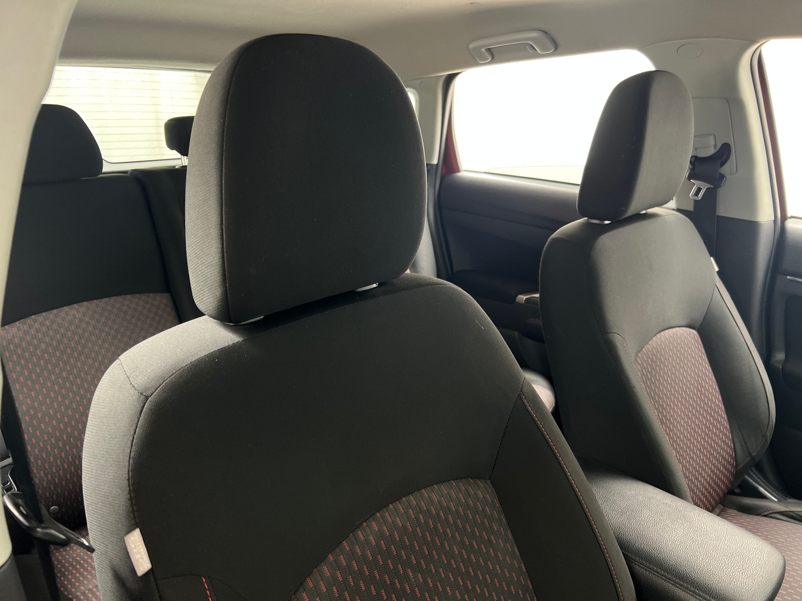 Thumbnail: 2019 Mitsubishi Outlander Sport - 2
