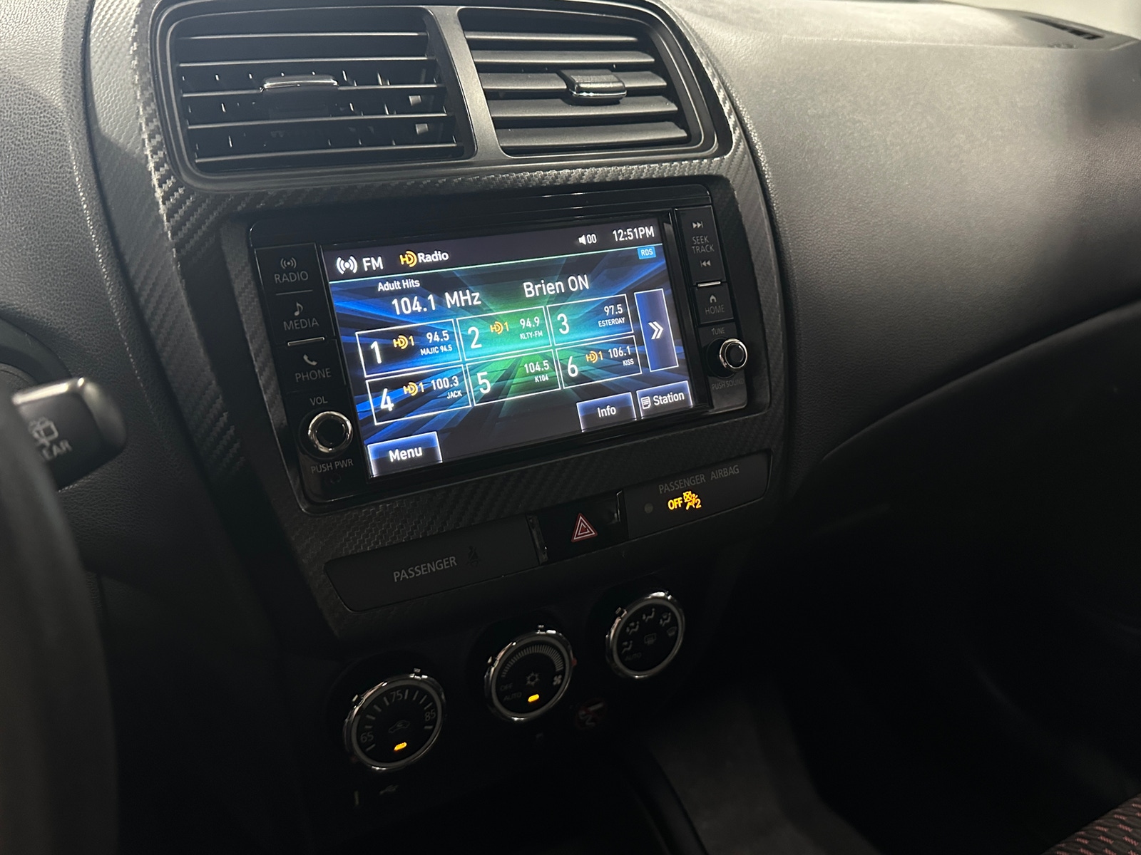Thumbnail: 2019 Mitsubishi Outlander Sport - 4