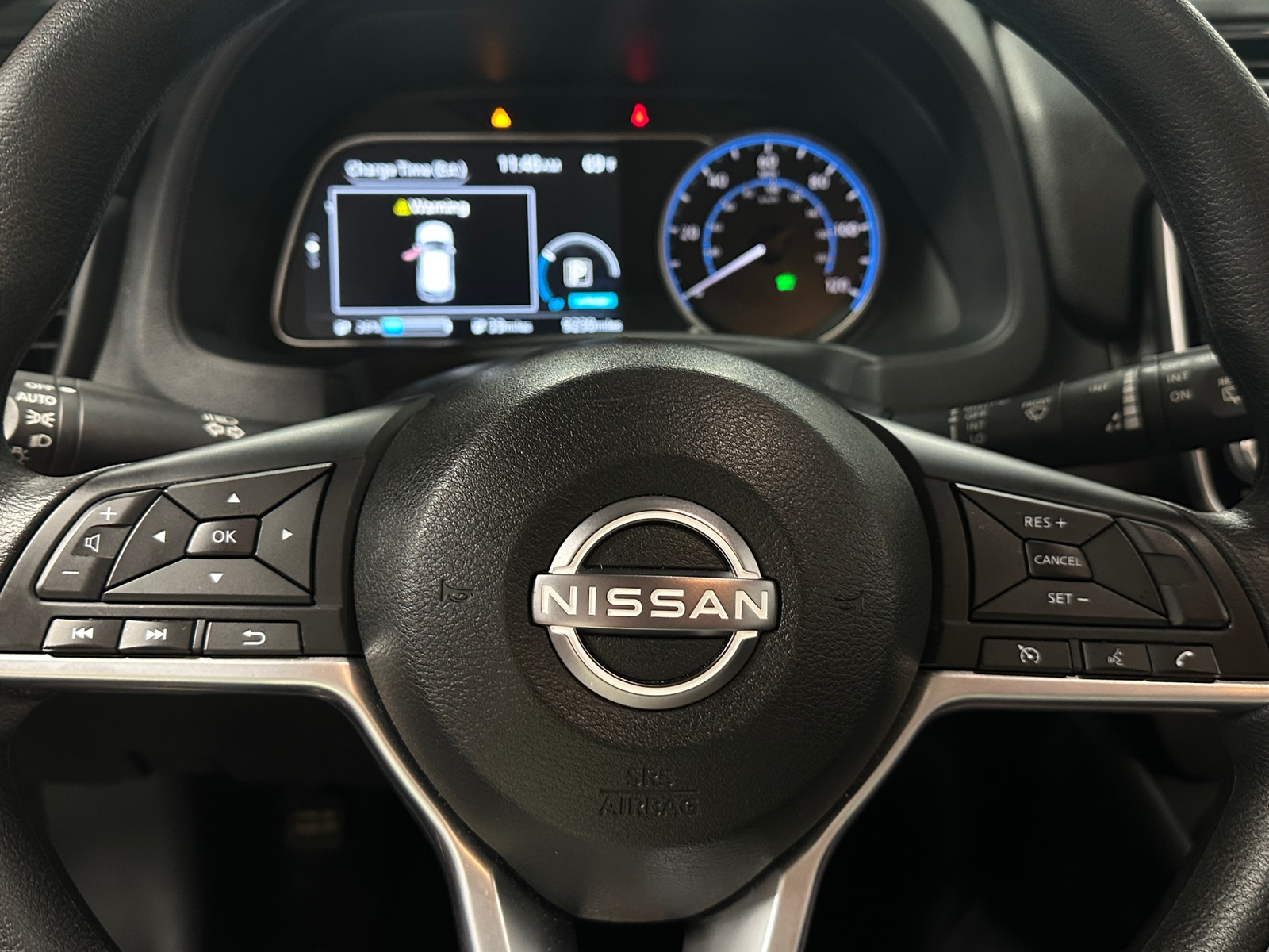 Thumbnail: 2025 Nissan Leaf - 5