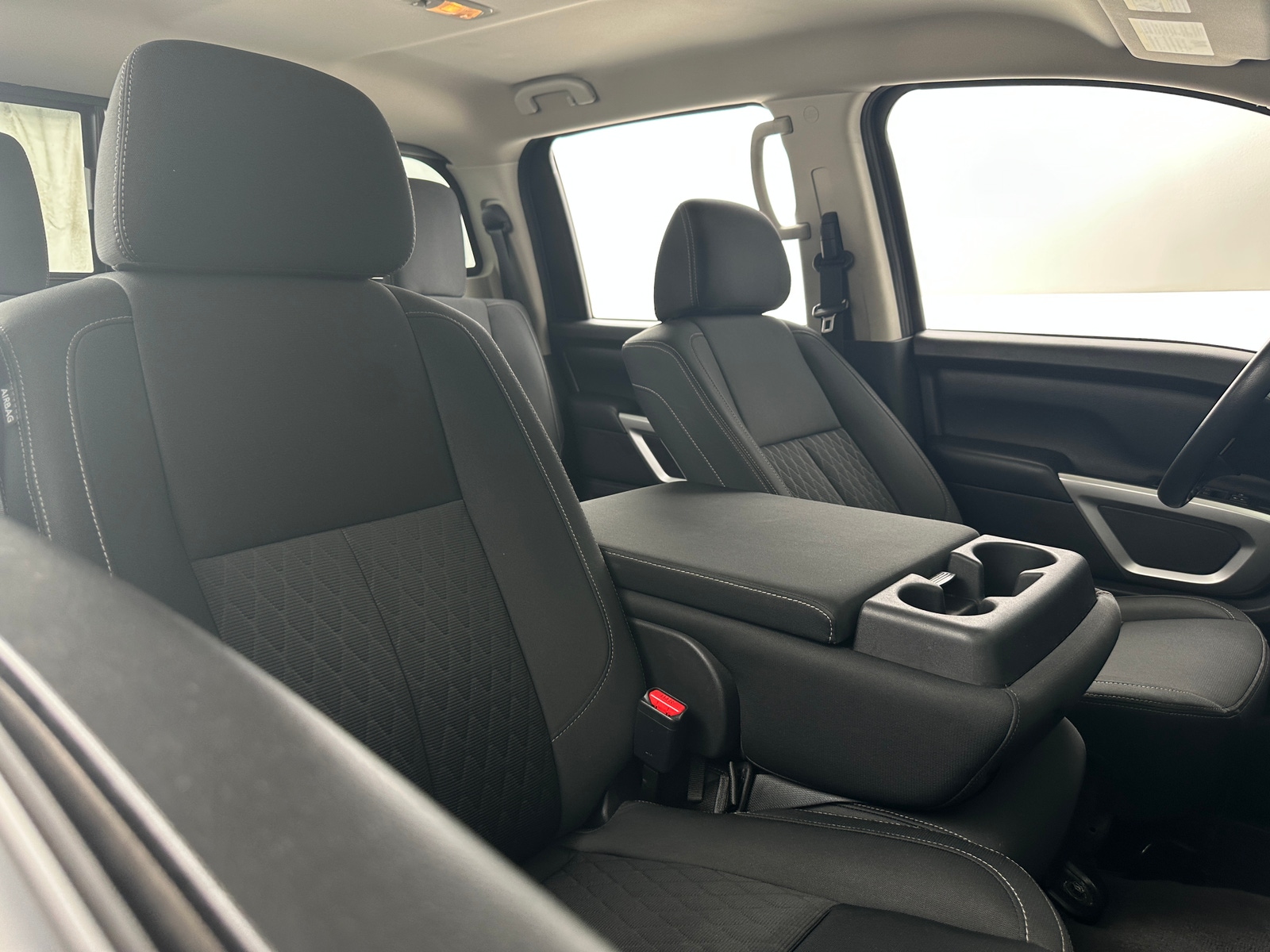 Thumbnail: 2019 Nissan Titan - 2