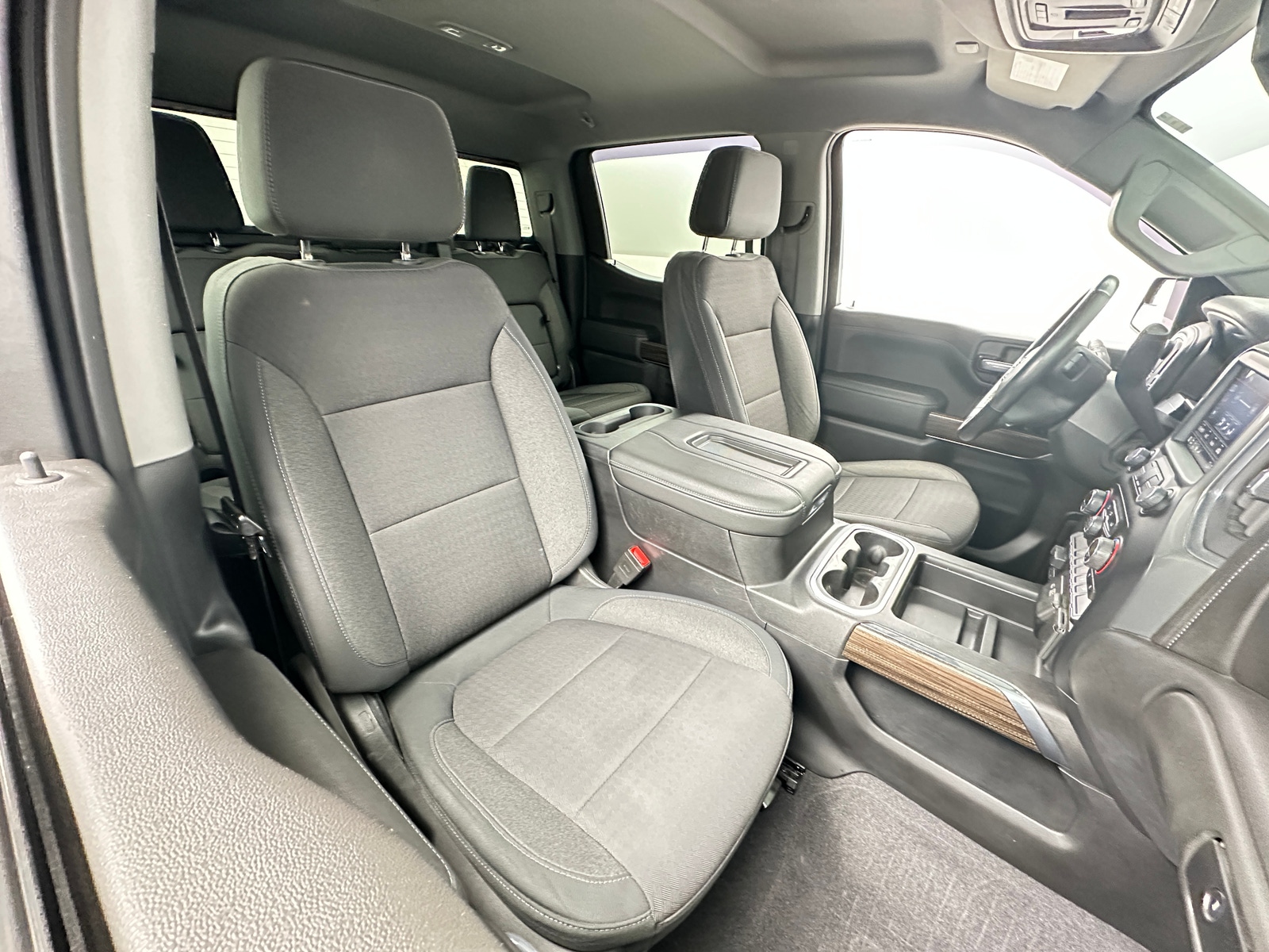 Thumbnail: 2020 Chevrolet Silverado 1500 - 2