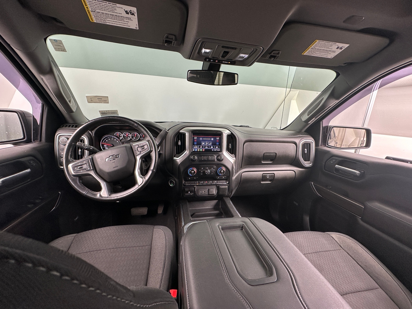 Thumbnail: 2020 Chevrolet Silverado 1500 - 3