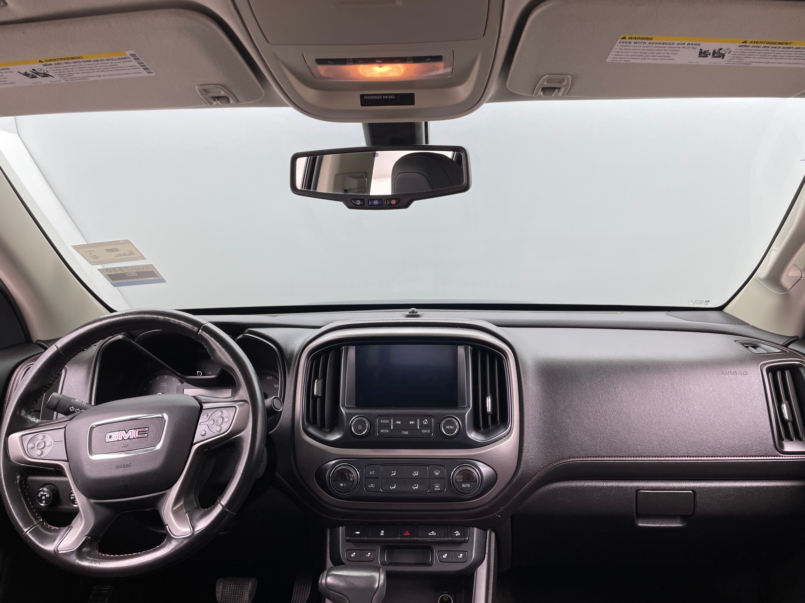 Thumbnail: 2016 GMC Canyon - 3