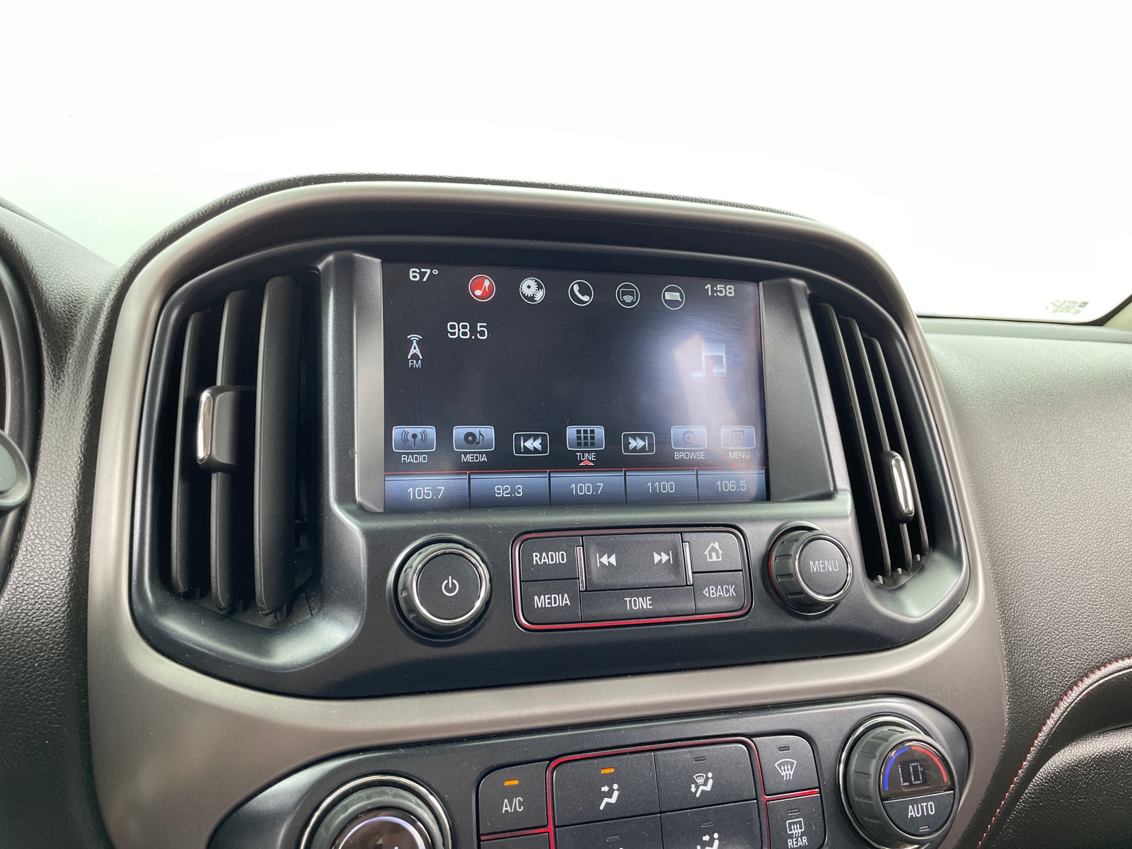 Thumbnail: 2016 GMC Canyon - 4