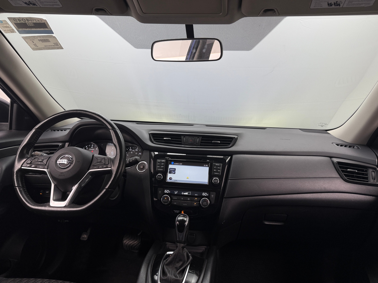 Thumbnail: 2017 Nissan Rogue - 3
