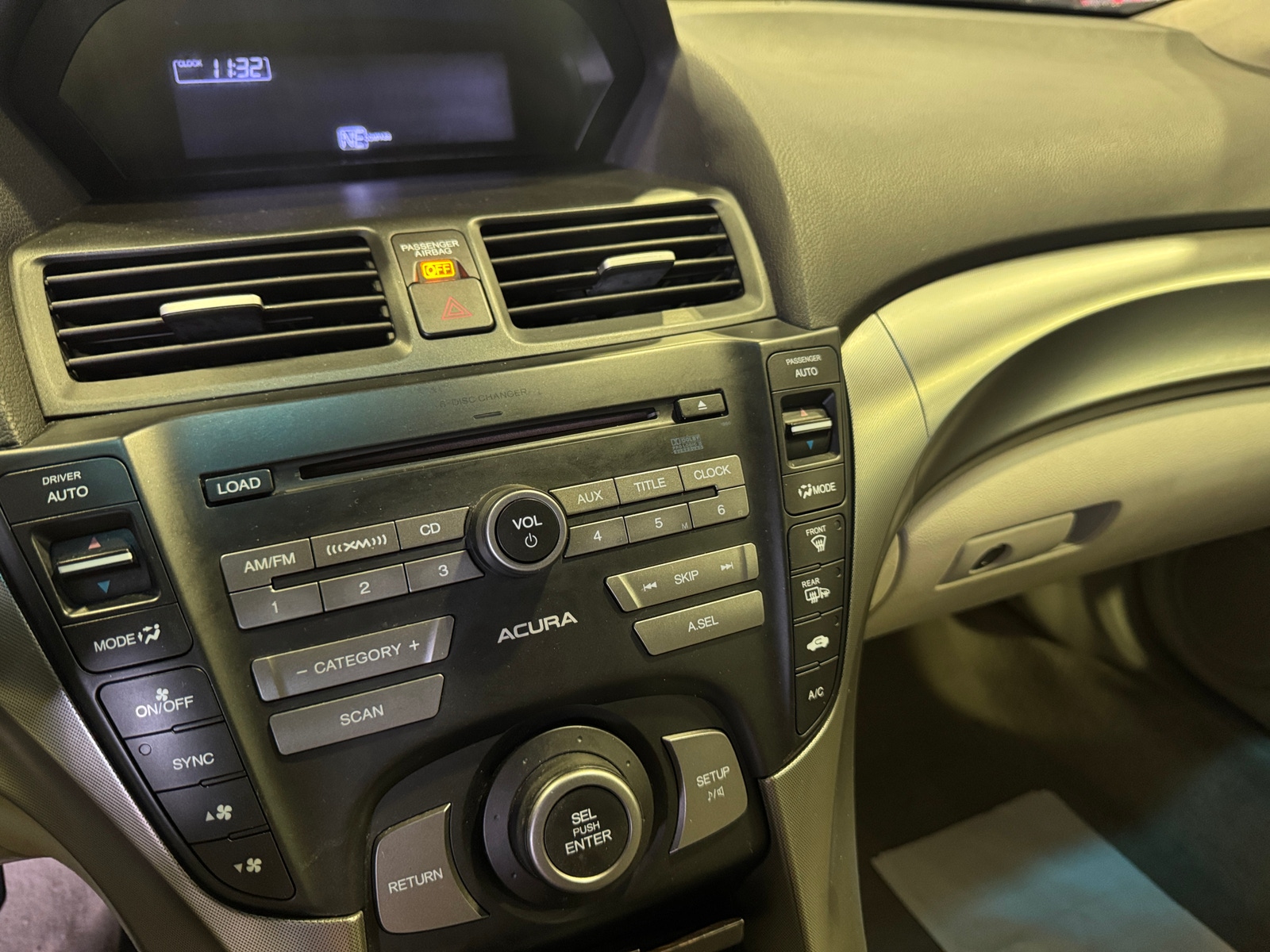 Thumbnail: 2011 Acura TL - 3