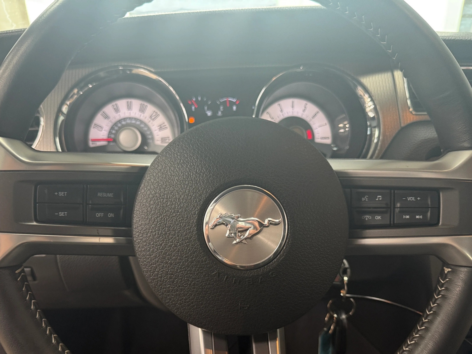 Thumbnail: 2011 Ford Mustang - 4